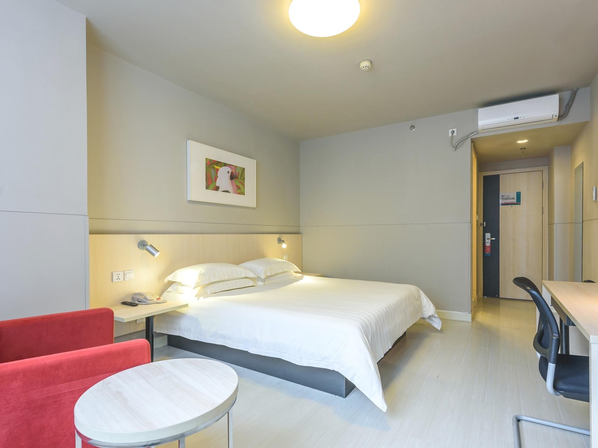 WH - Superior Bed Room