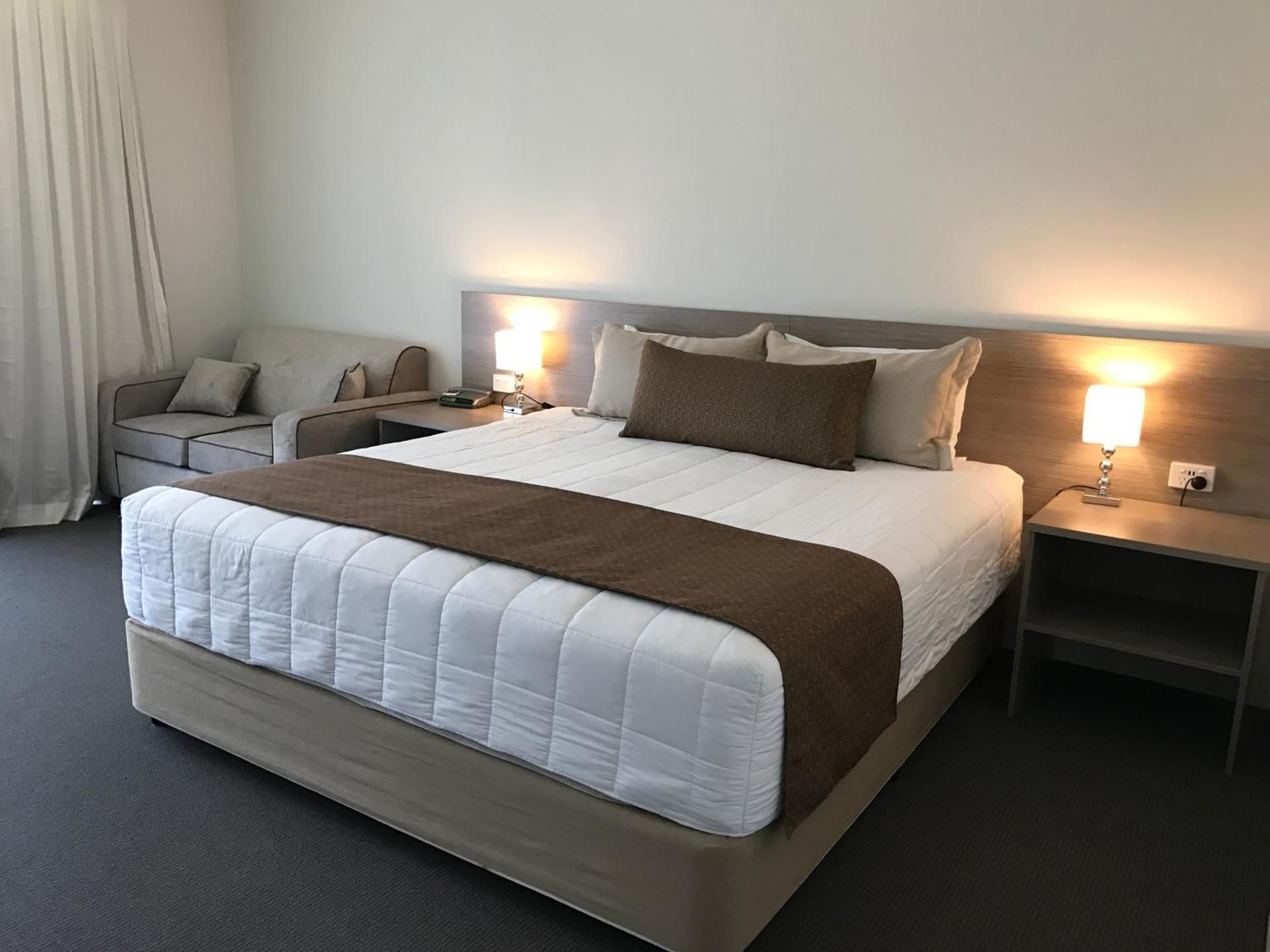 Deluxe King Room