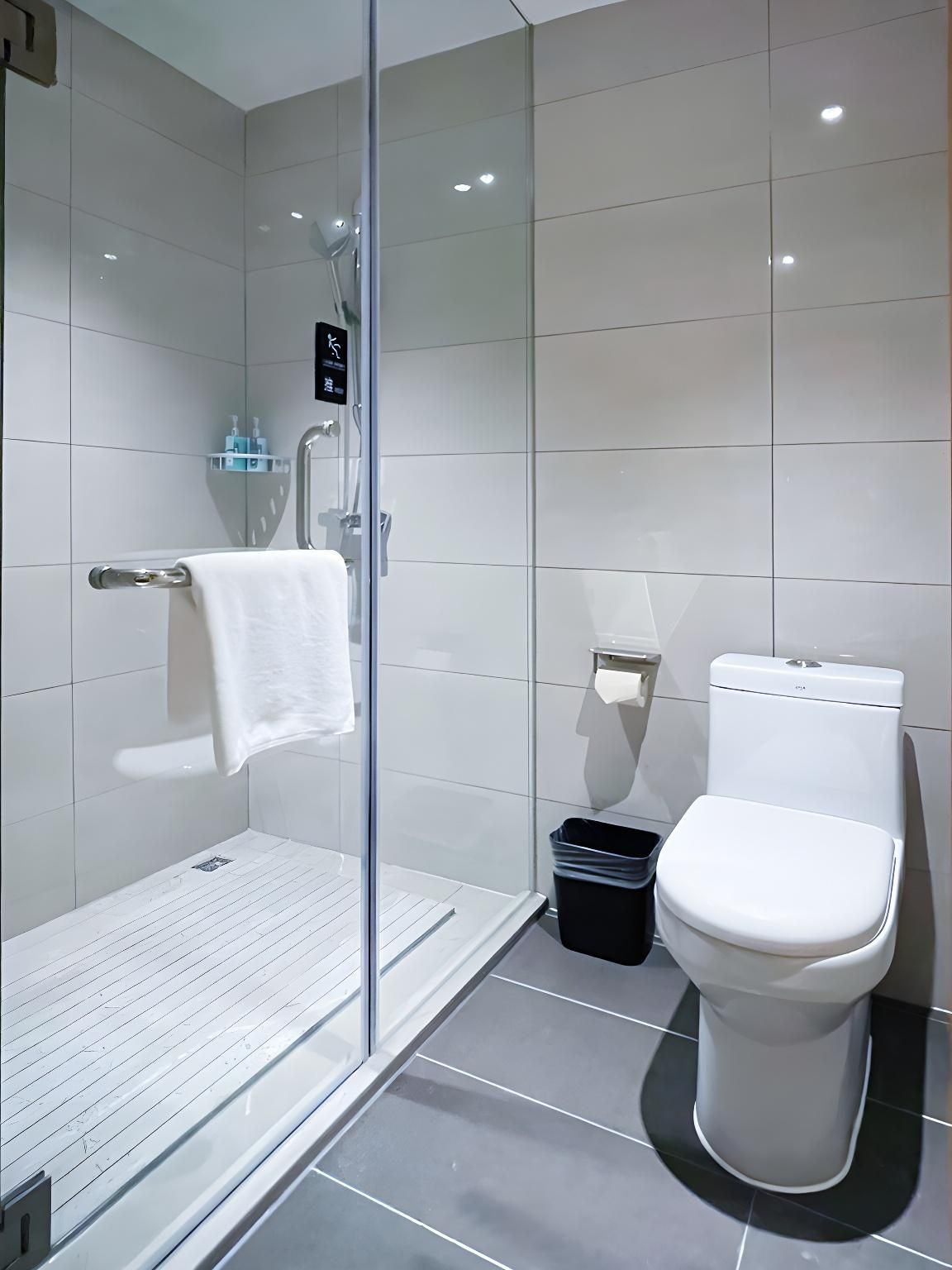 City Comfort Inn Liuzhou Liubai Road Bailian Dossen - Superior Bed Room 3