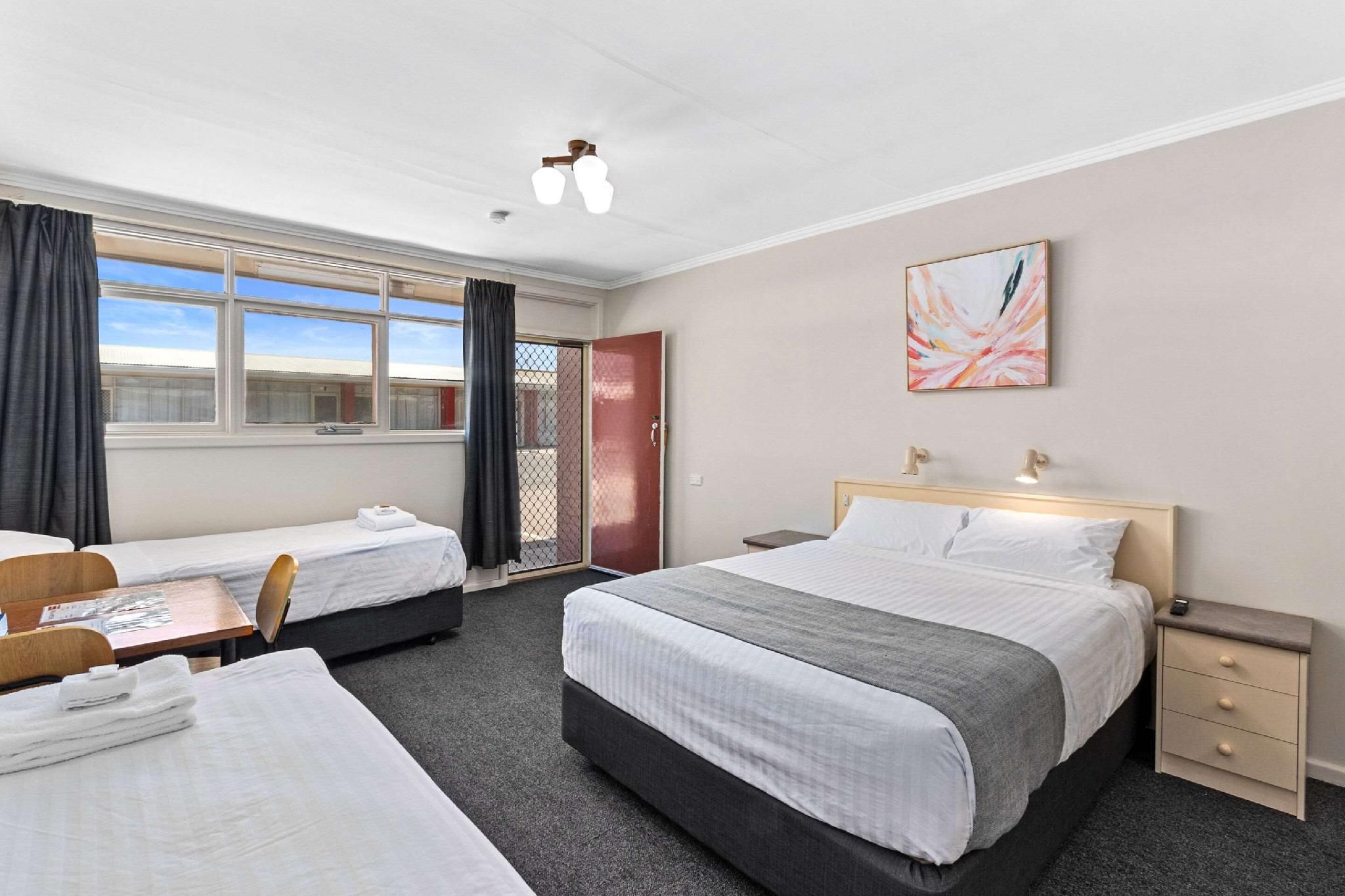 1 Double Bed, 2 Single Beds, Nonsmoking