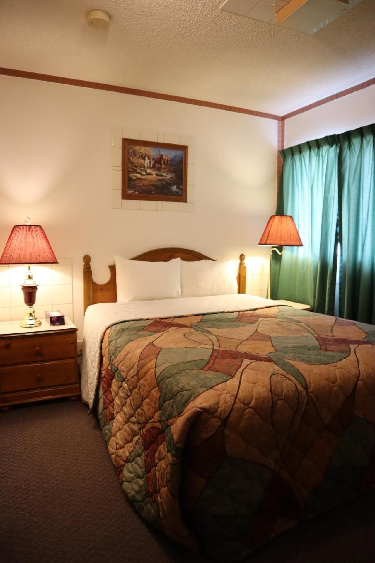 Queen Suite