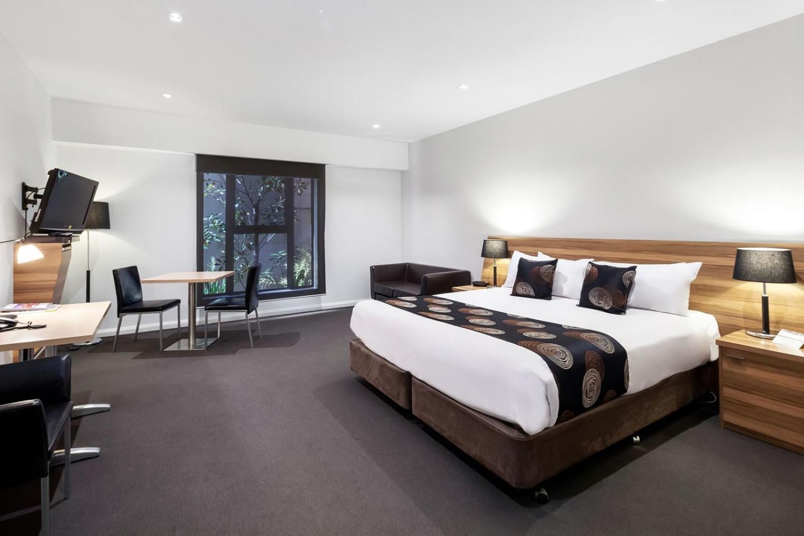 King Executive Suite