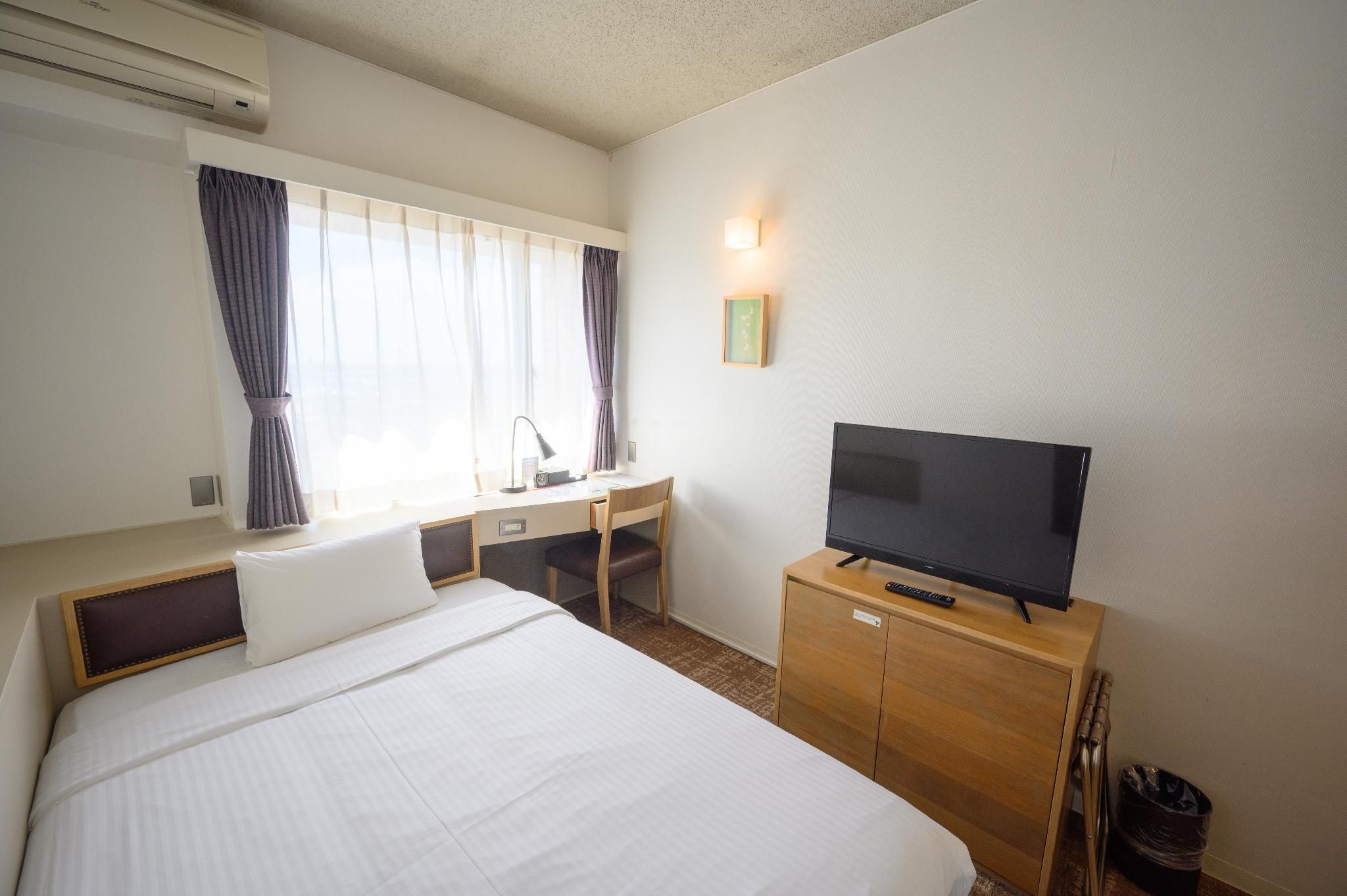 Semi-Double Room Non-Smoking