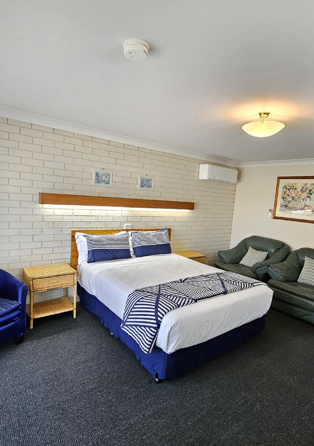 Executive Queen Room