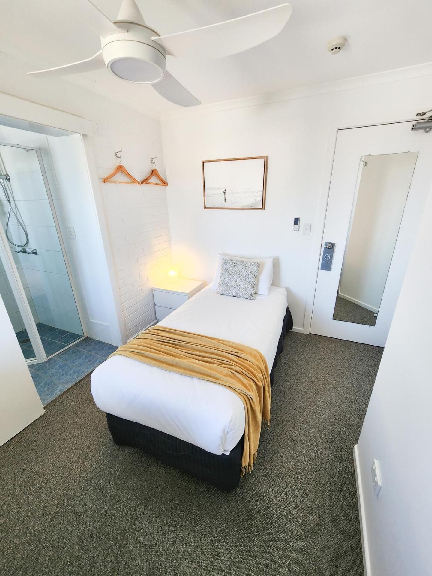 First Floor Ocean Glimpse Single Room