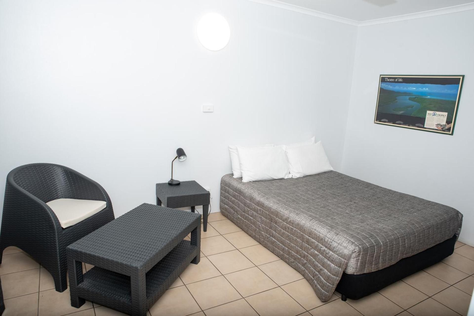 Standard Twin Room with Garden View