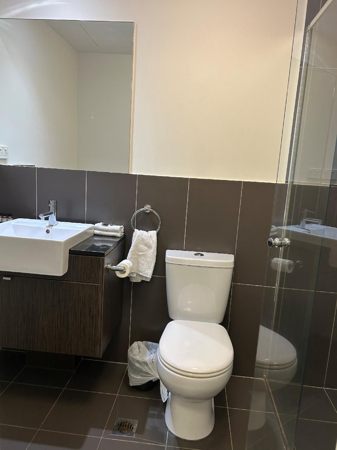 Central Holborn Apartments Standard Room 2