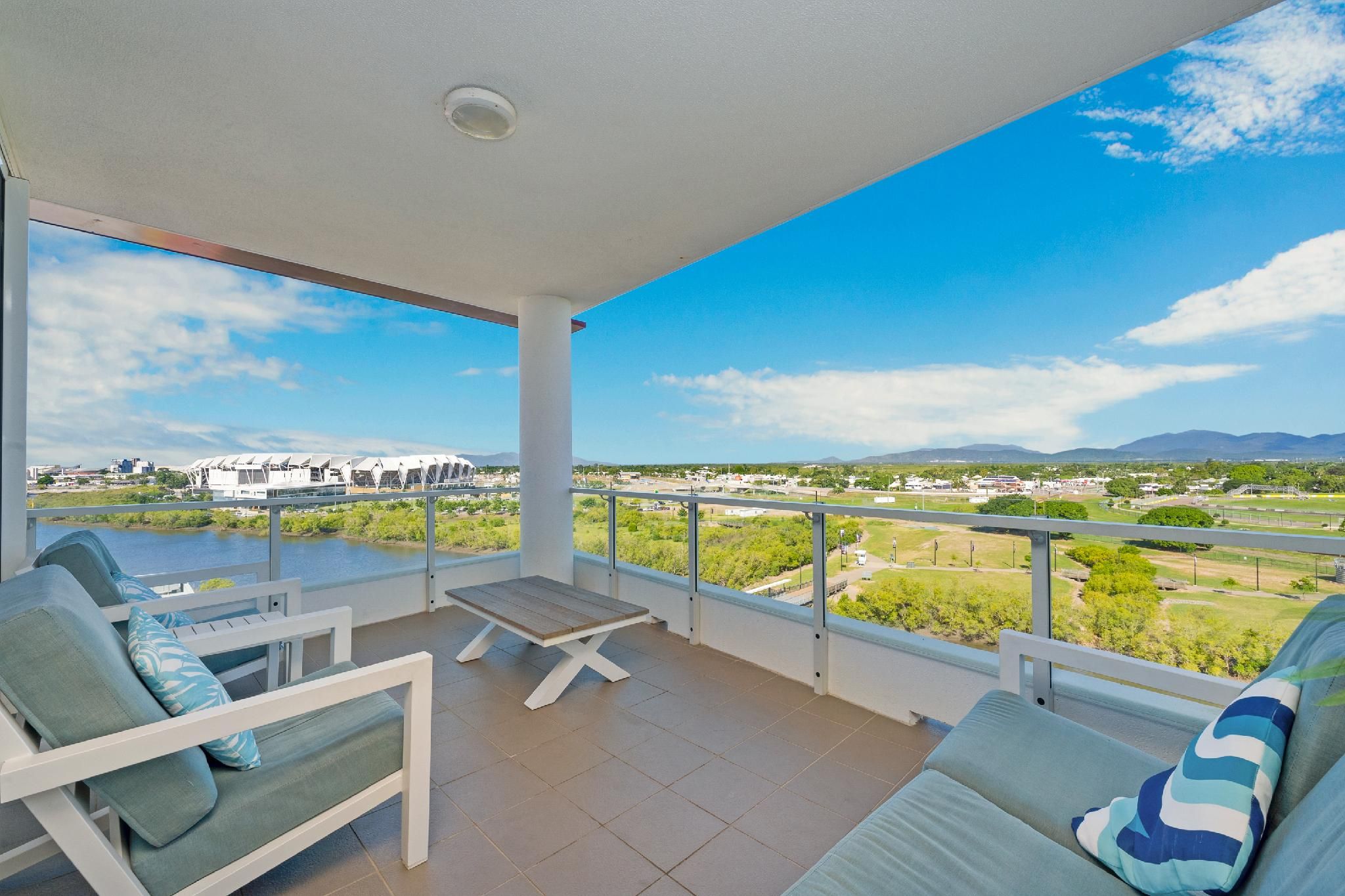 Central Holborn Apartments 3 Bedroom Apartment