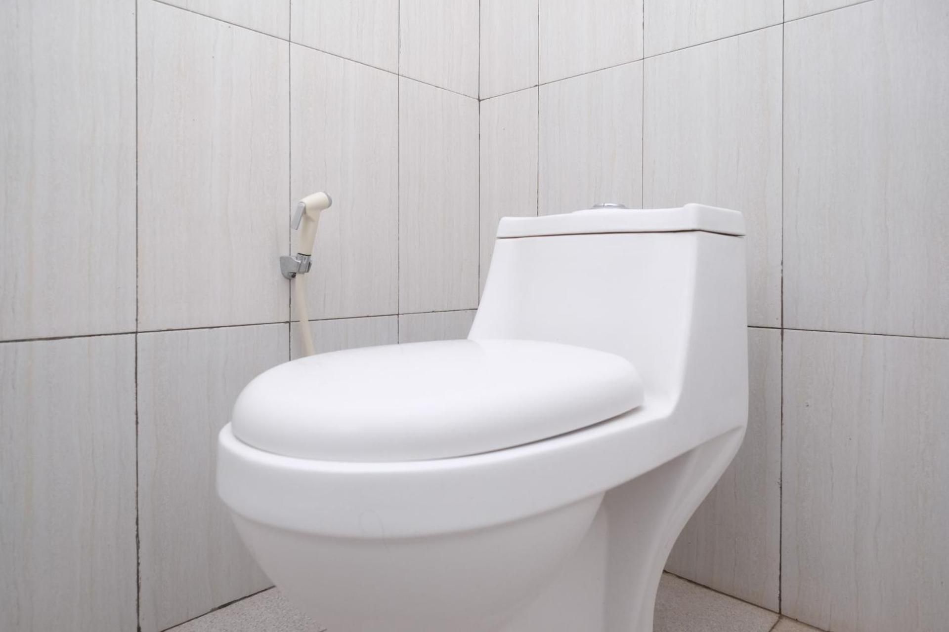 Urbanview Syariah Zidney 3 Salatiga by RedDoorz Economy Double Room 3