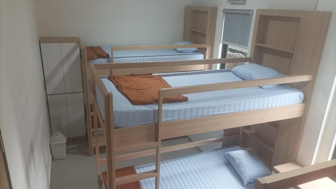 Ngaso Ing Salatiga 6-Bed Female Dormitory Room