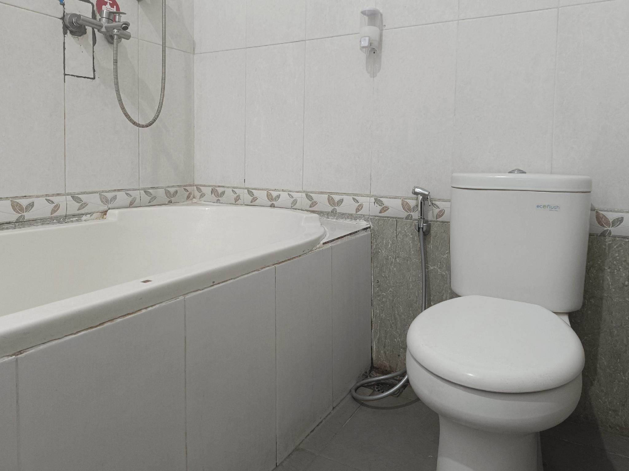 Guest House Gethsemane Family Room 3