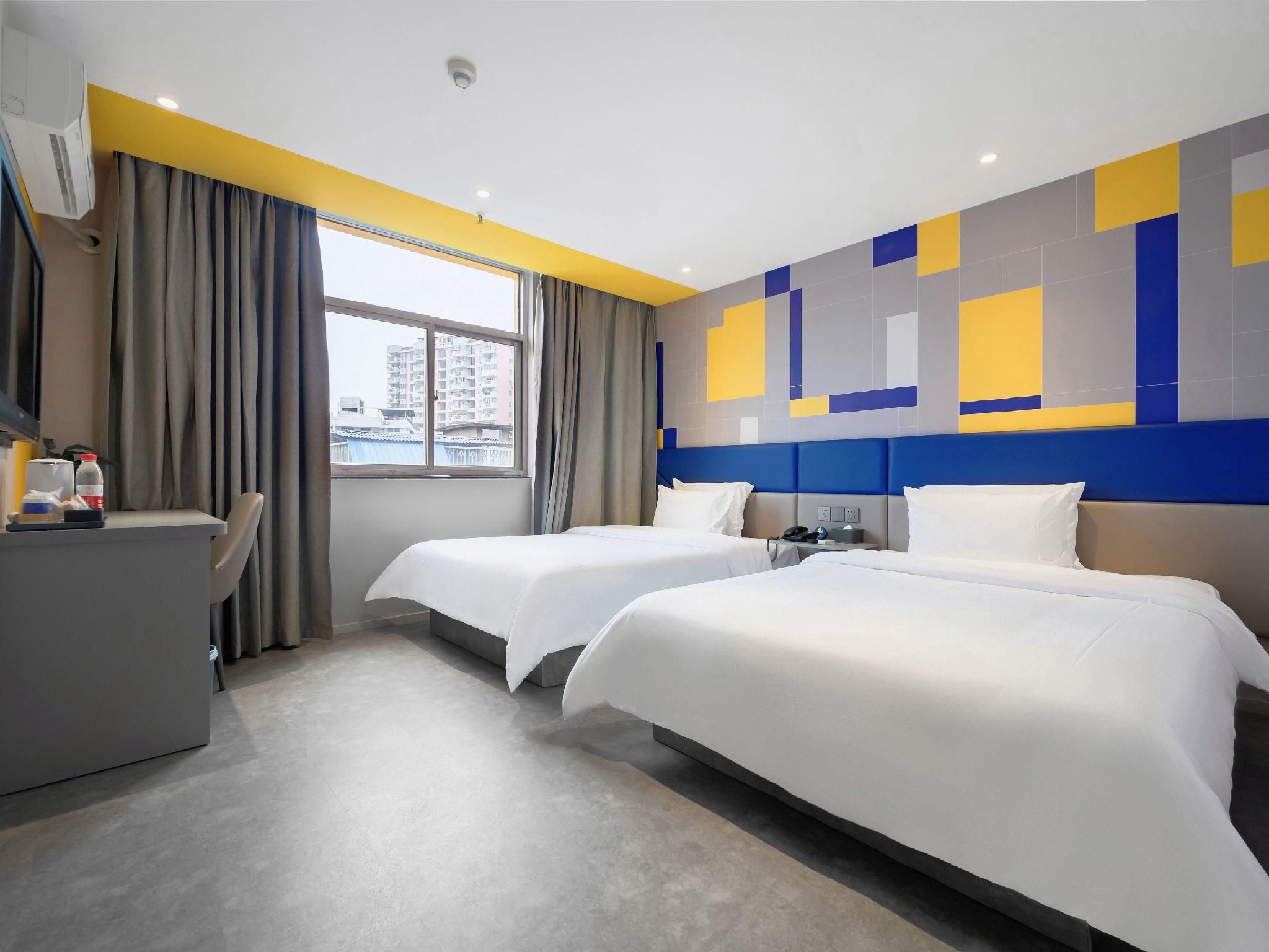WH - New 7 Days Haoshui Twin Room