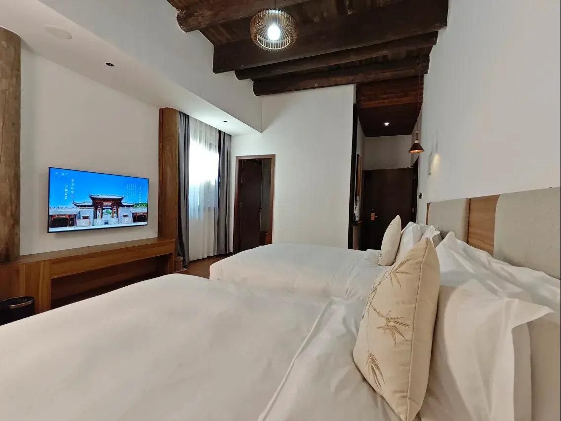 Deluxe Plus Twin with Garden View