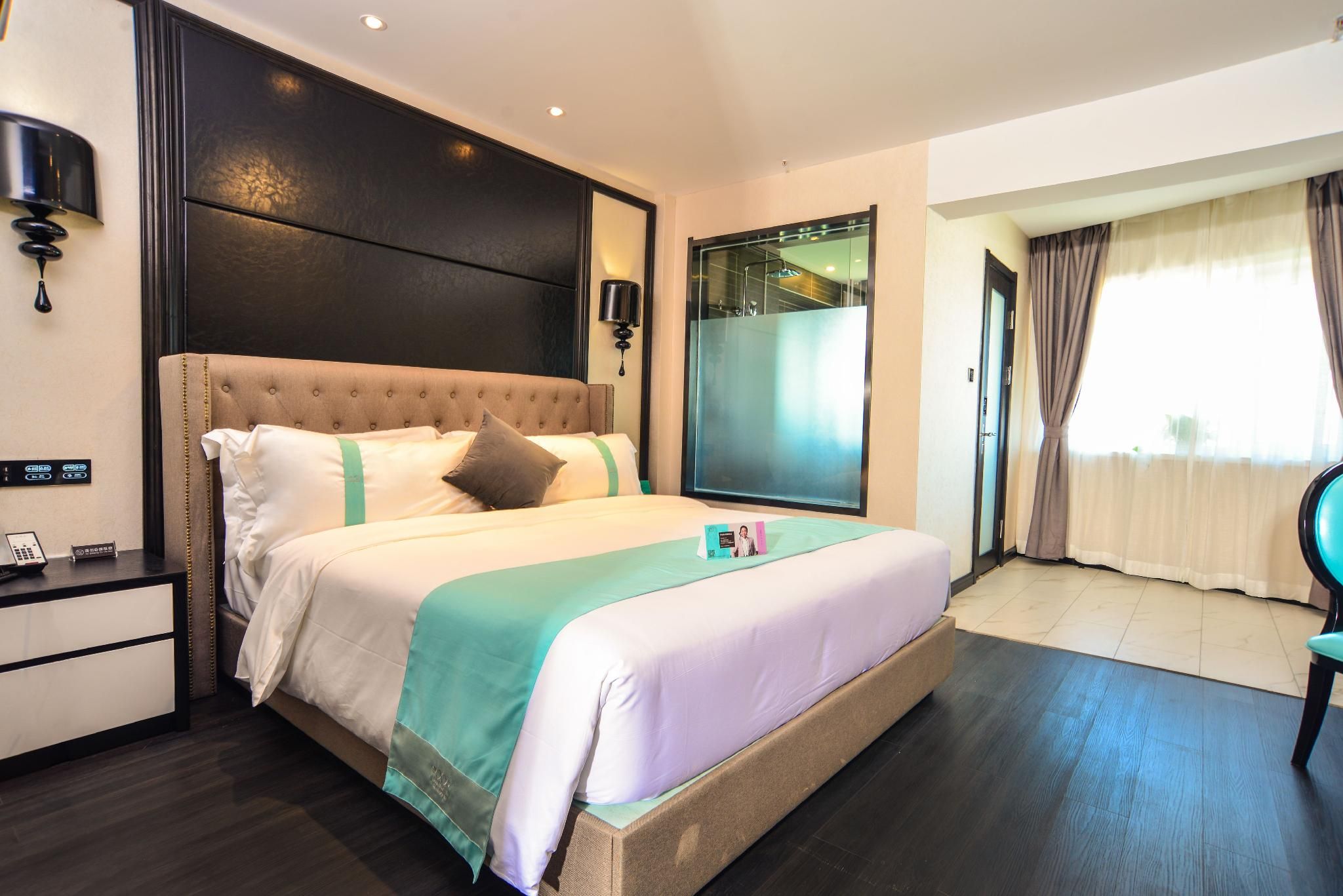 Xana - Deluxe Bed Room