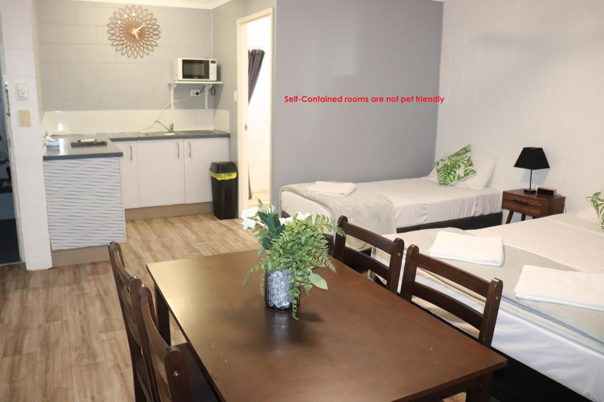 Family Room with Kitchenette – Upstairs & Not Pet Friendly