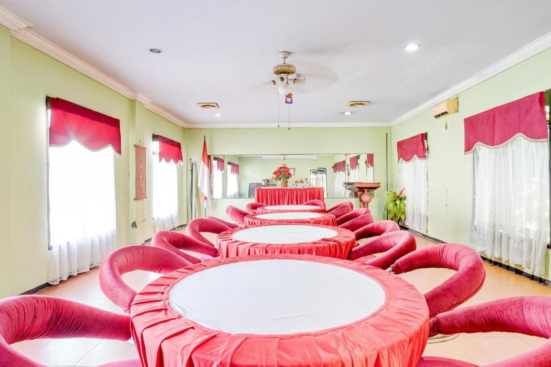 meeting room / ballrooms