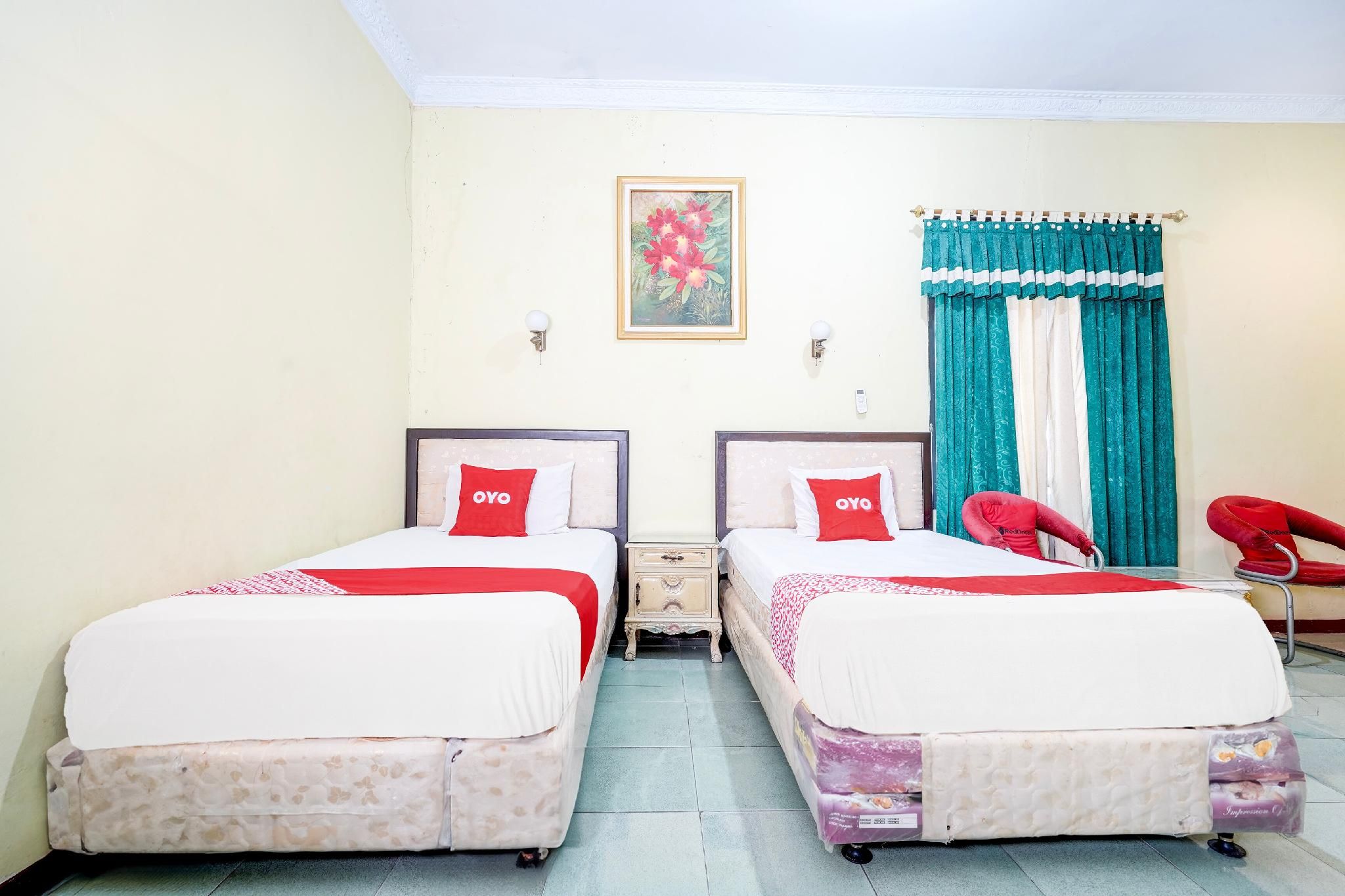 Collection O Kauman Near Stasiun Pekalongan Formerly Hotel Dian Chandar Deluxe Twin