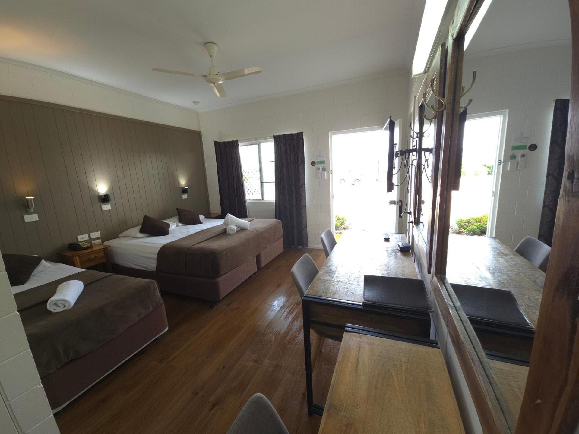 The Colonial Rose Motel Standard Room