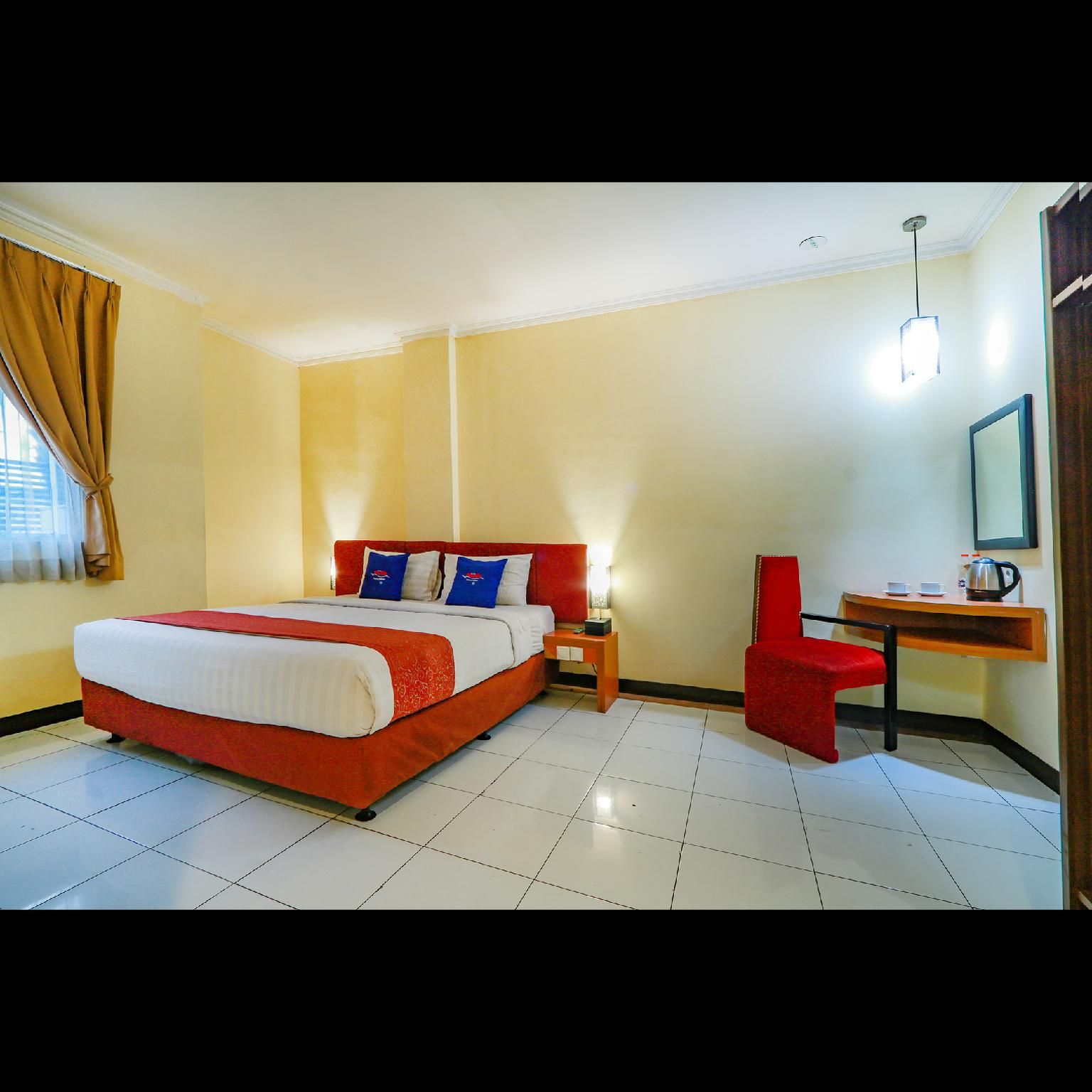 Hotel Marlin Pekalongan Managed by Dafam Deluxe Double