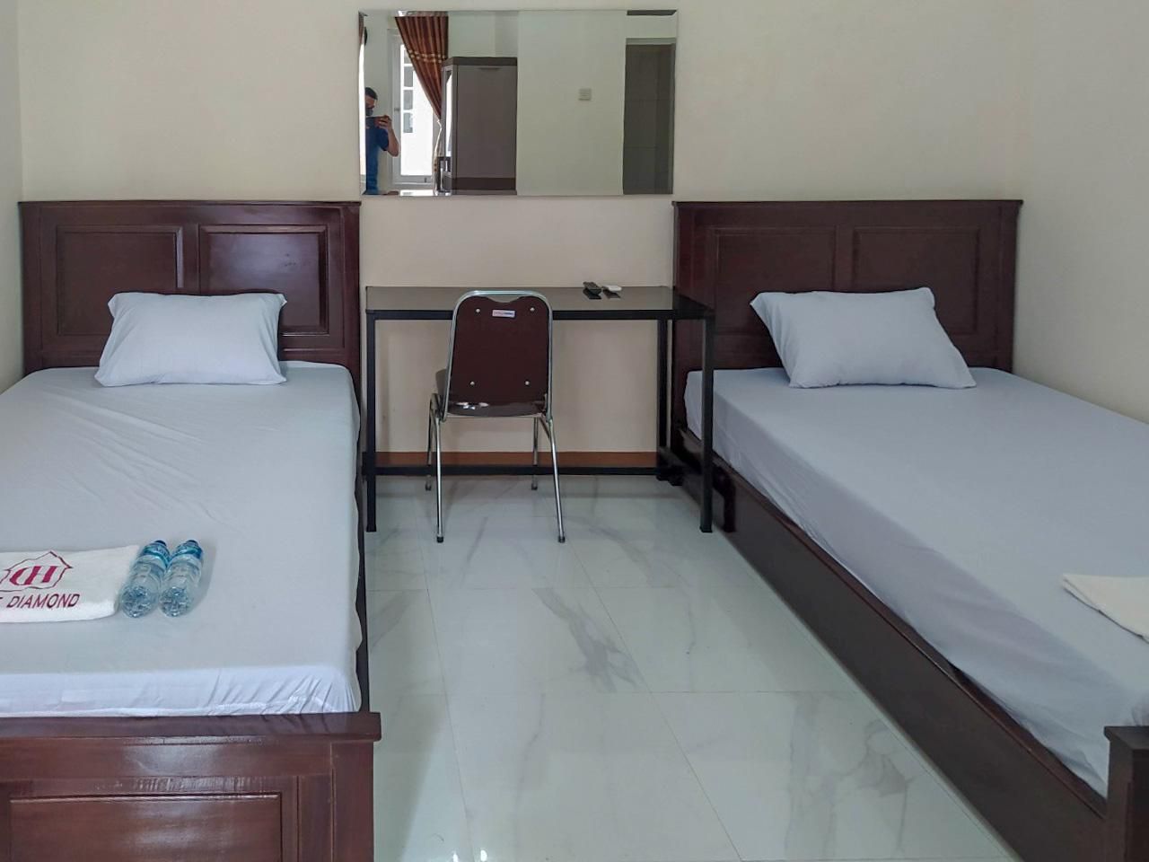 RedDoorz Syariah near Exit Tol Pemalang RedDoorz Twin Room