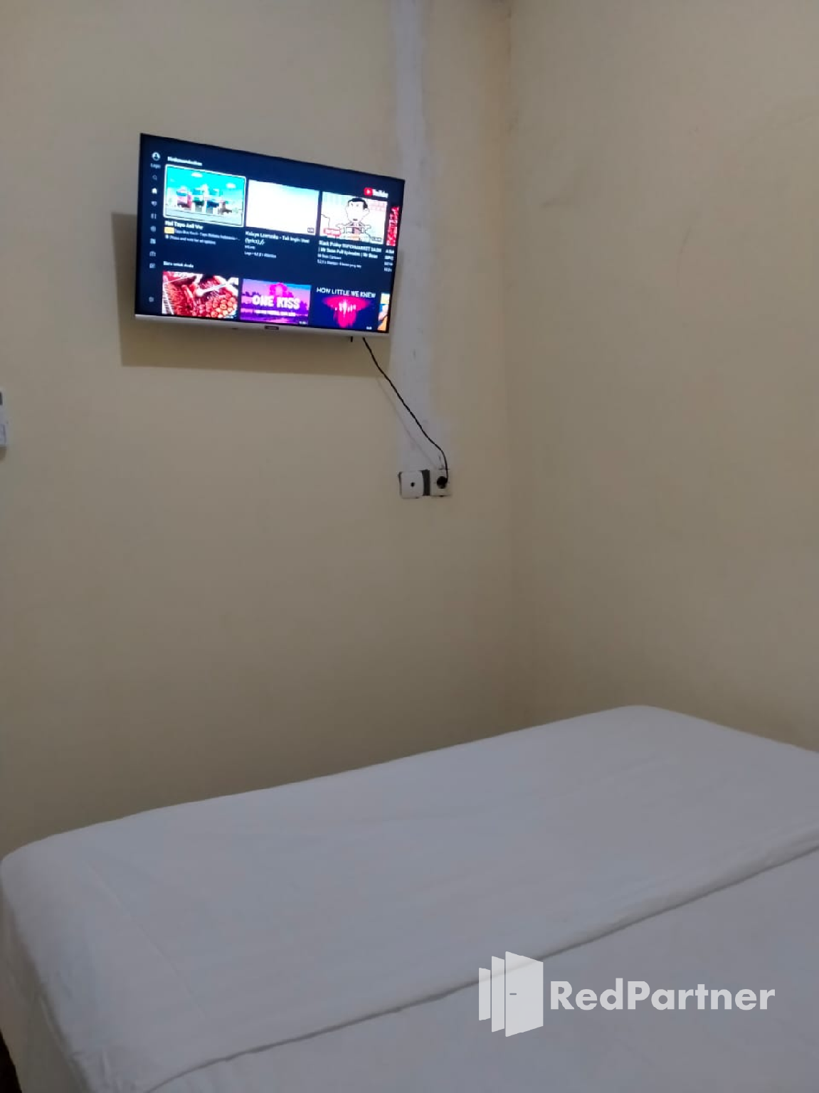 Navisha Guest House Syariah near Exit Tol Batang RedPartner Promotion Room 3