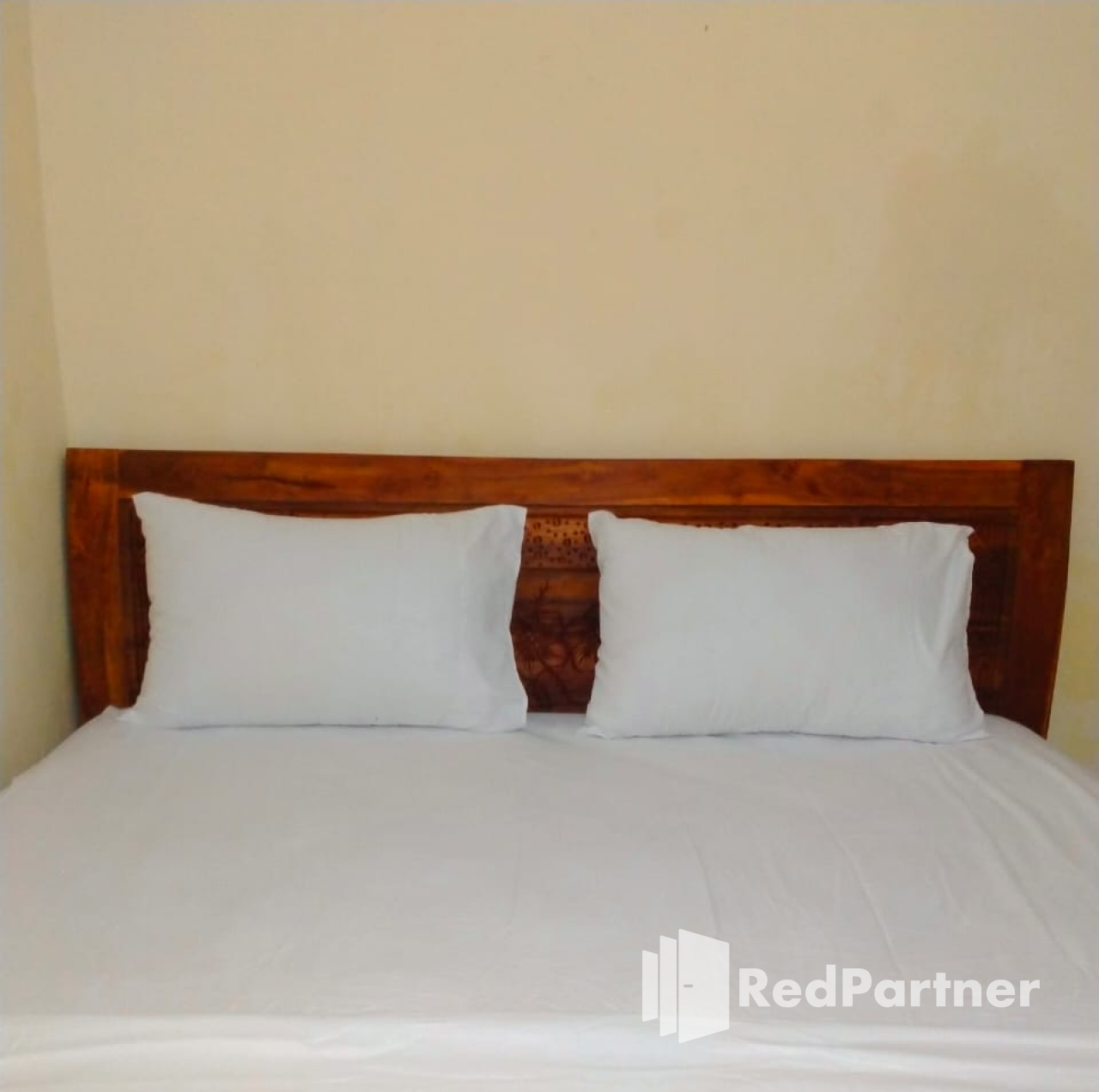 Navisha Guest House Syariah near Exit Tol Batang RedPartner Promotion Room 2