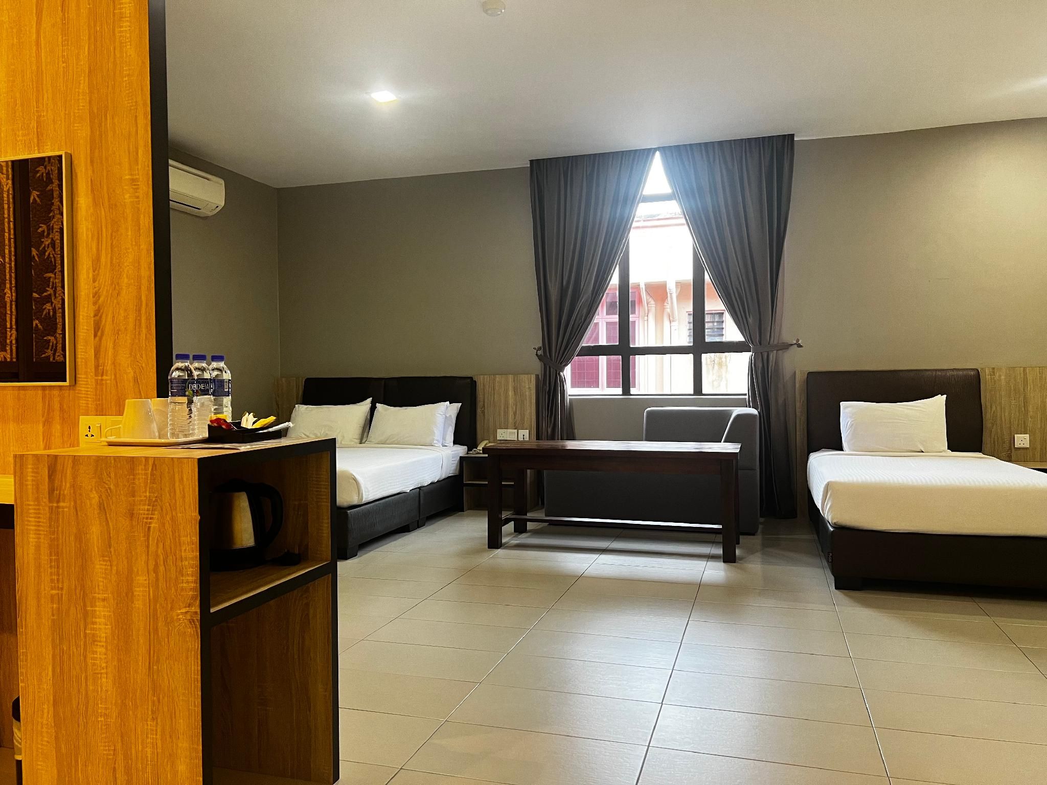 SIN LIEN HOTEL Family Triple Room for 3 People - Non-Smoking