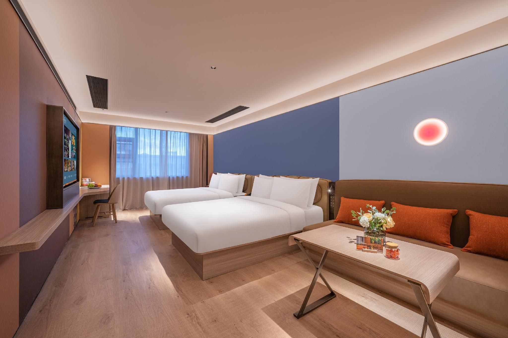 Orange Hotel Haimen City Center Jiefang Road Huazhu - Suite With Twin Bed