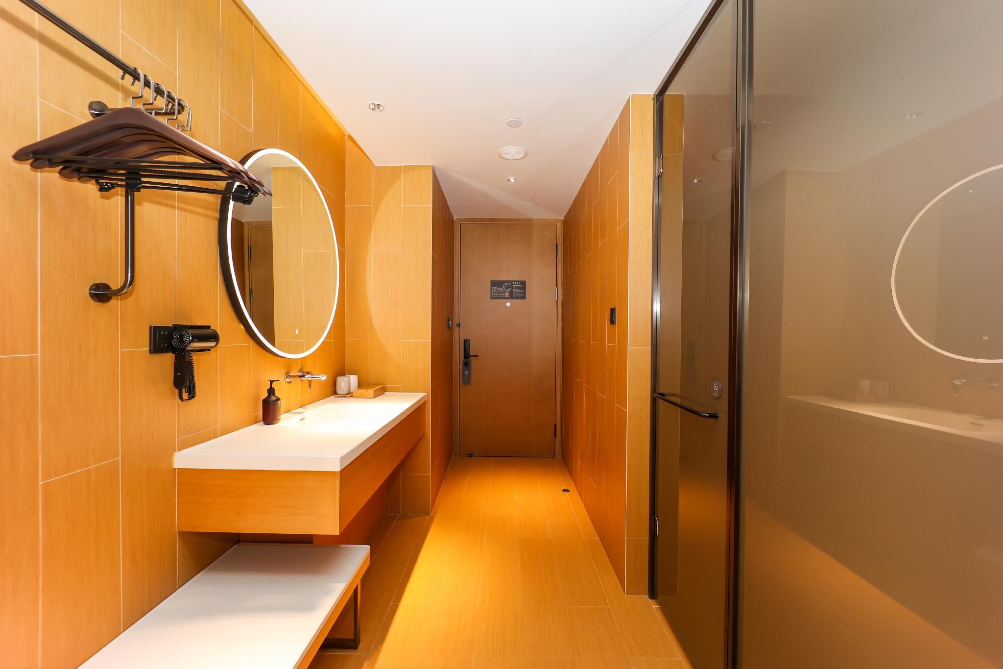 Huazhu - Superior BedRoom