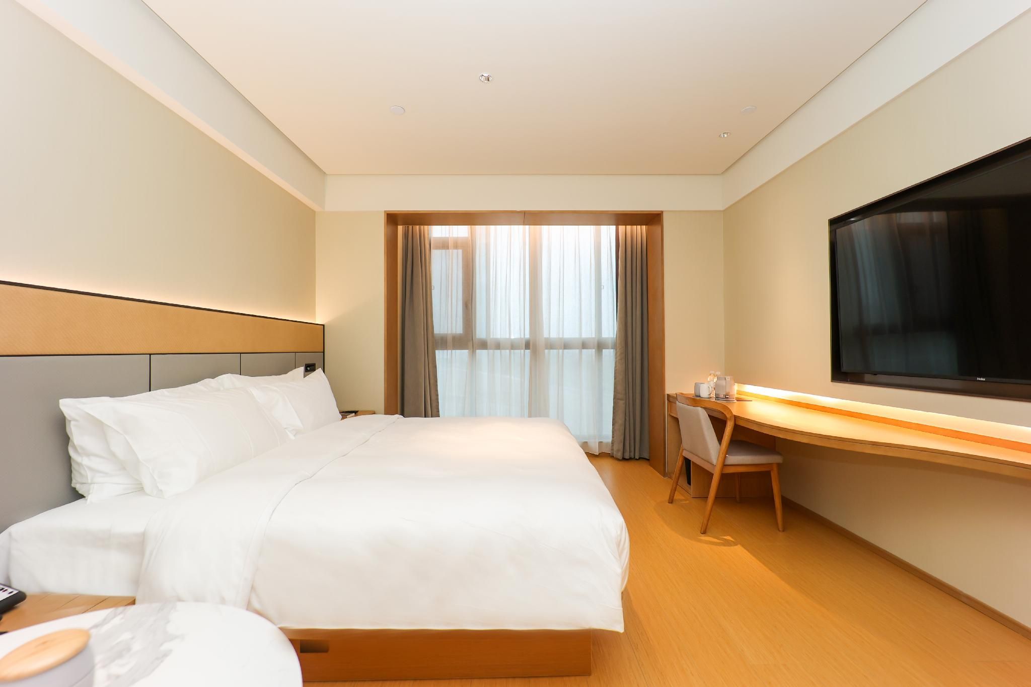 Huazhu - Superior BedRoom