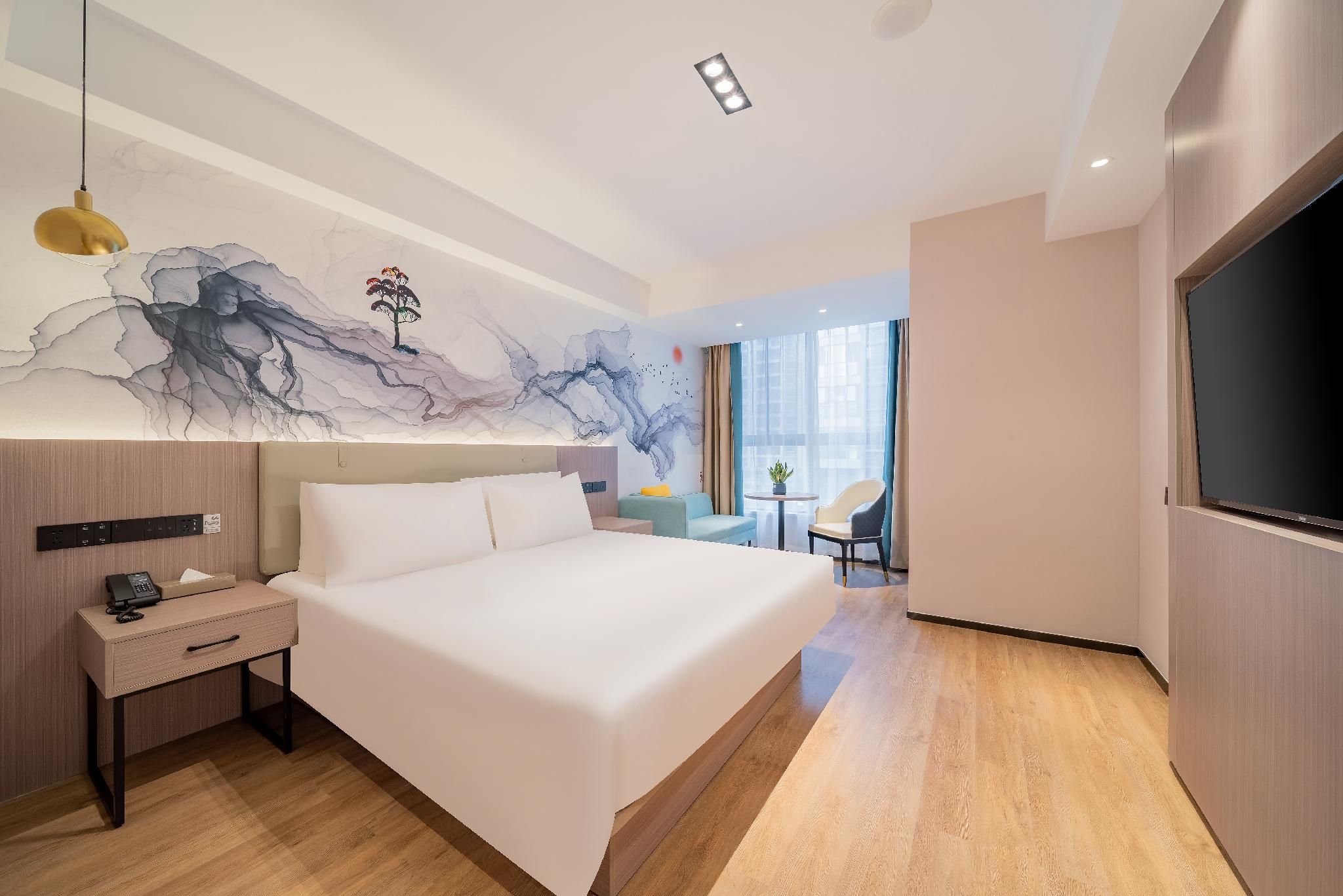Huazhu - Deluxe Bed Room