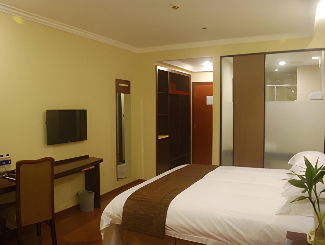Business Queen Room