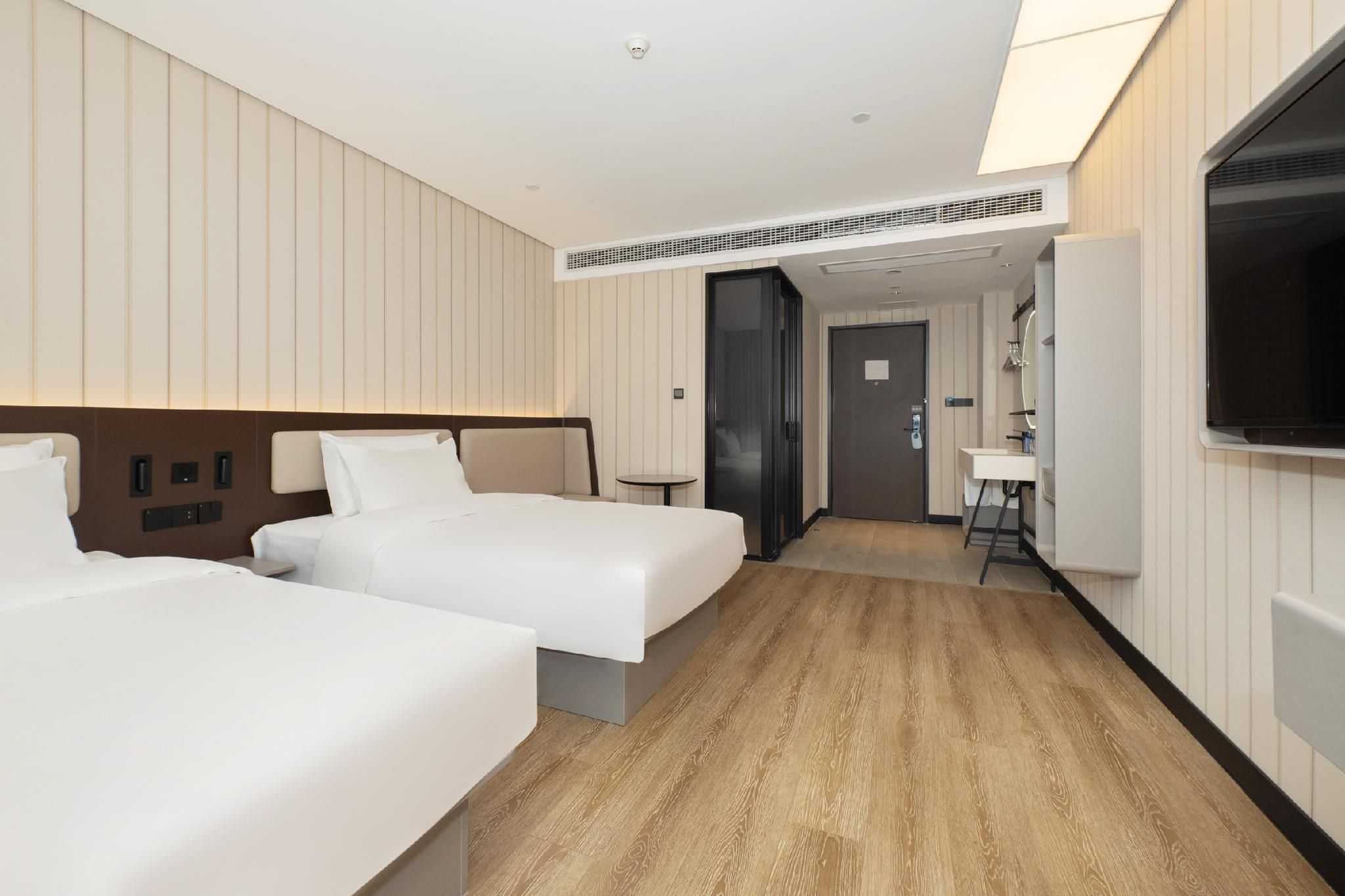 Huazhu - Business Twin Room