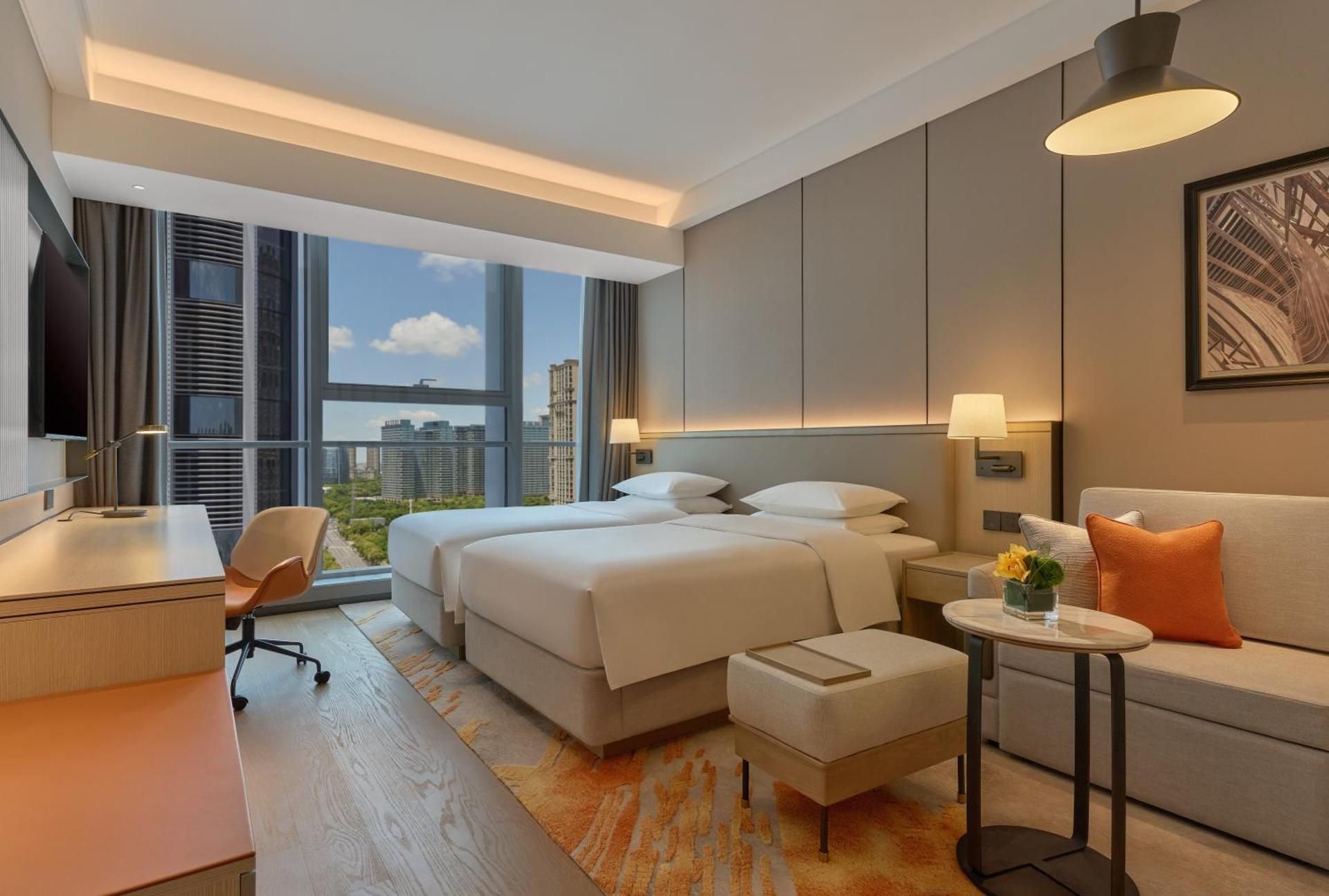2 Twin Beds (with Sofa Bed)