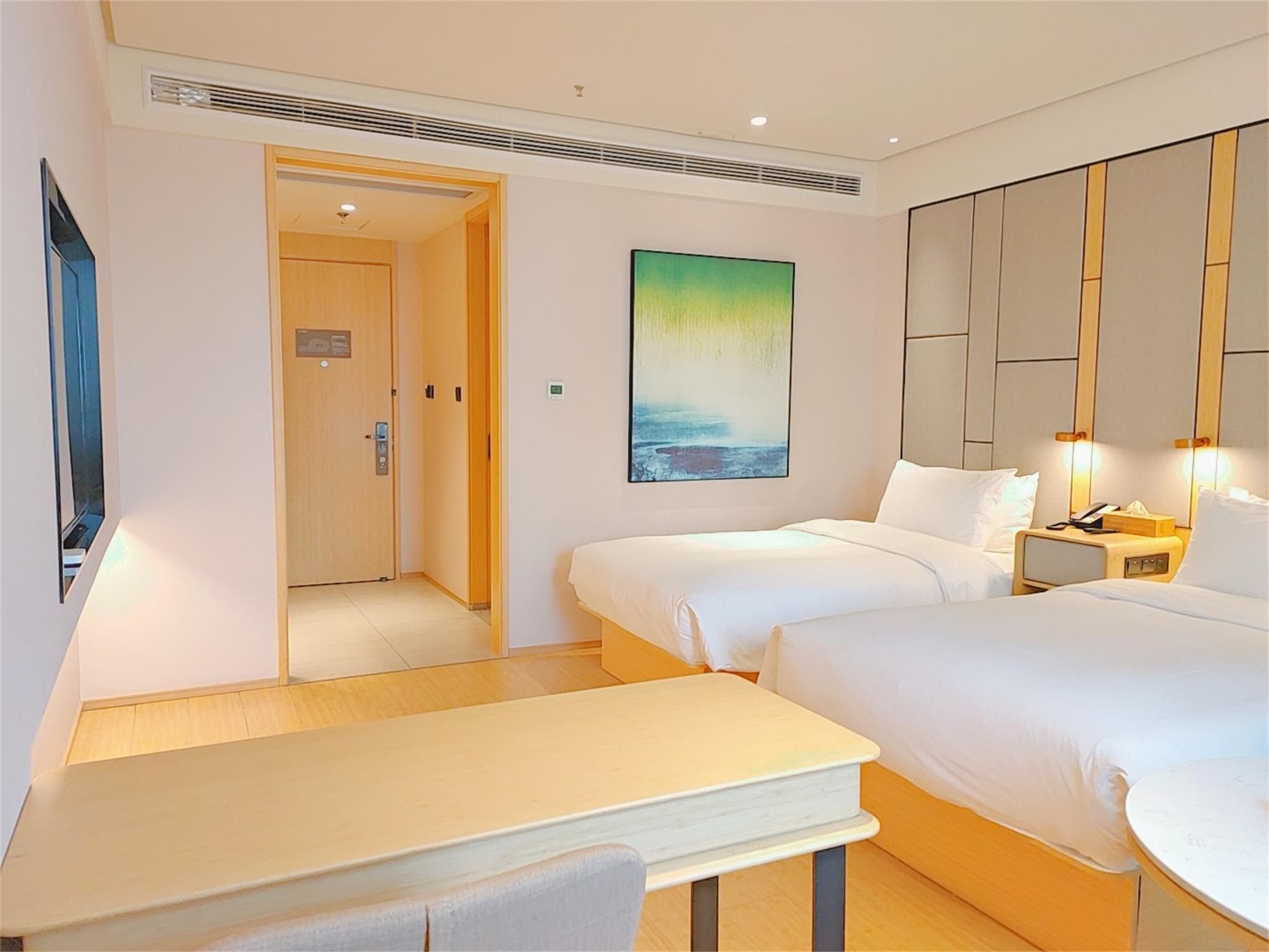 Twin Business Room