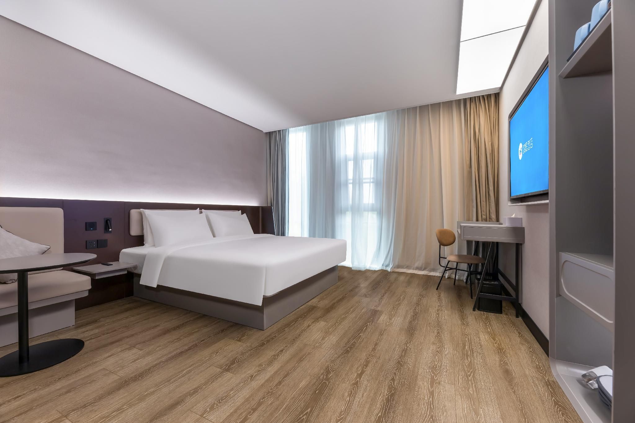 Huazhu - Superior BedRoom