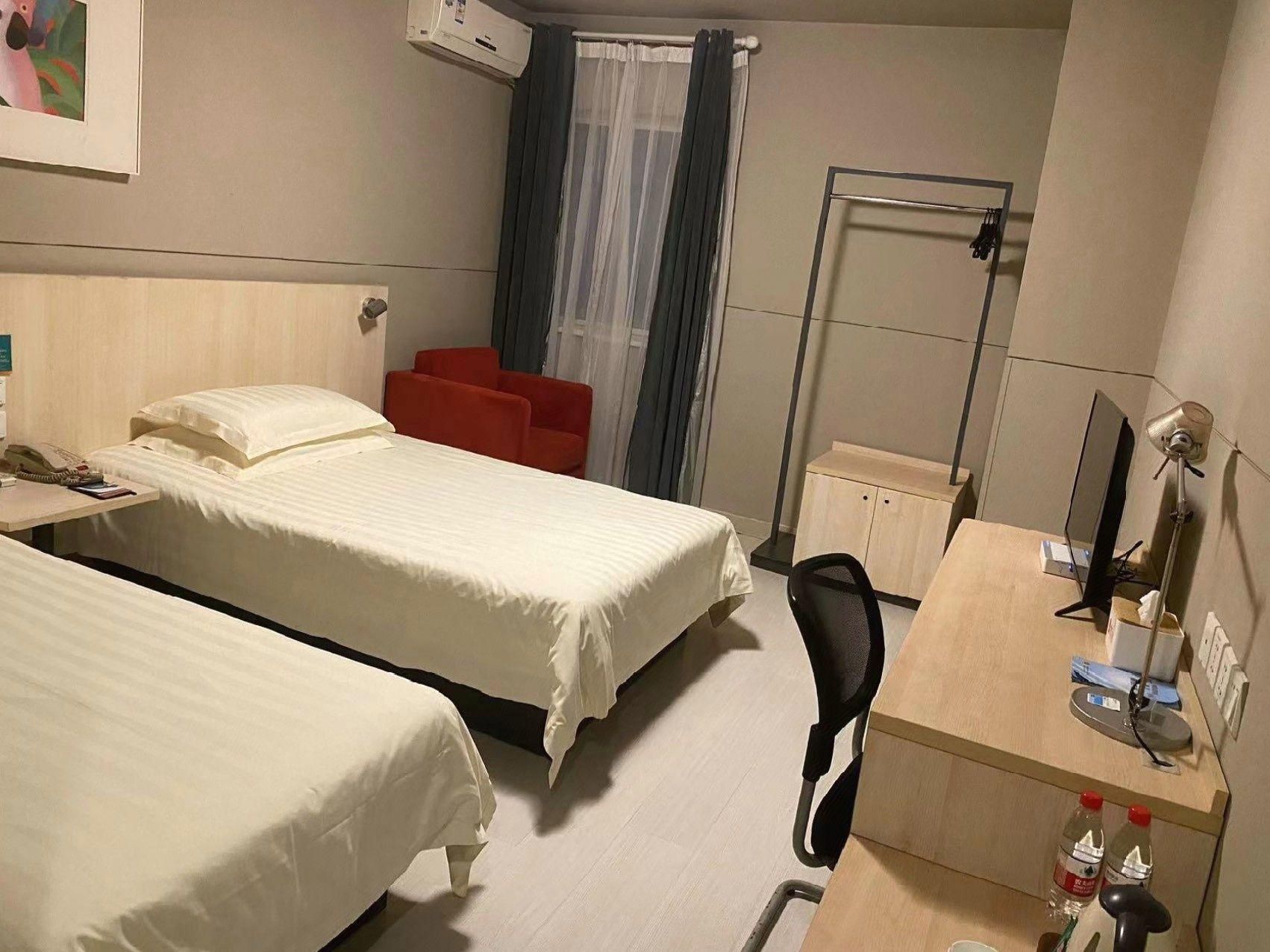 WH - Standard Daxiao Twin Room