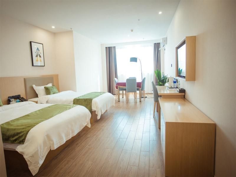 Feature Suite