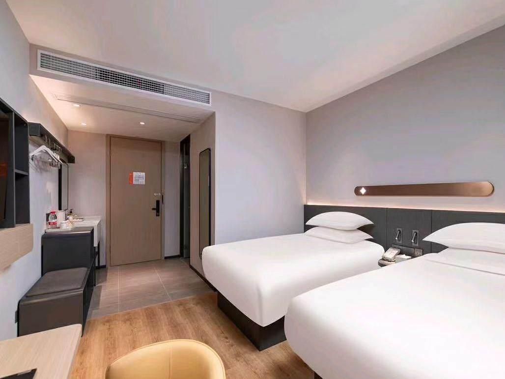 WH - Xingxuan Superior Twin Room