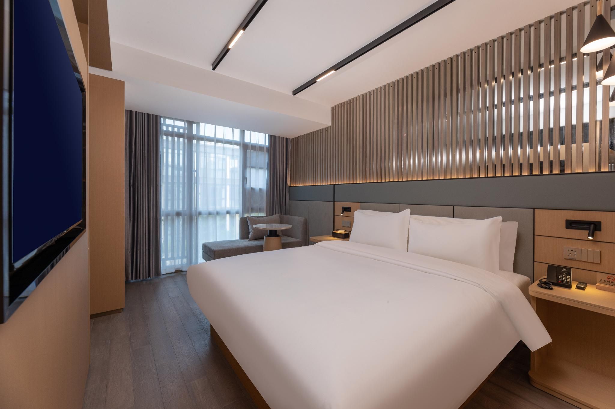 Huazhu - Superior BedRoom