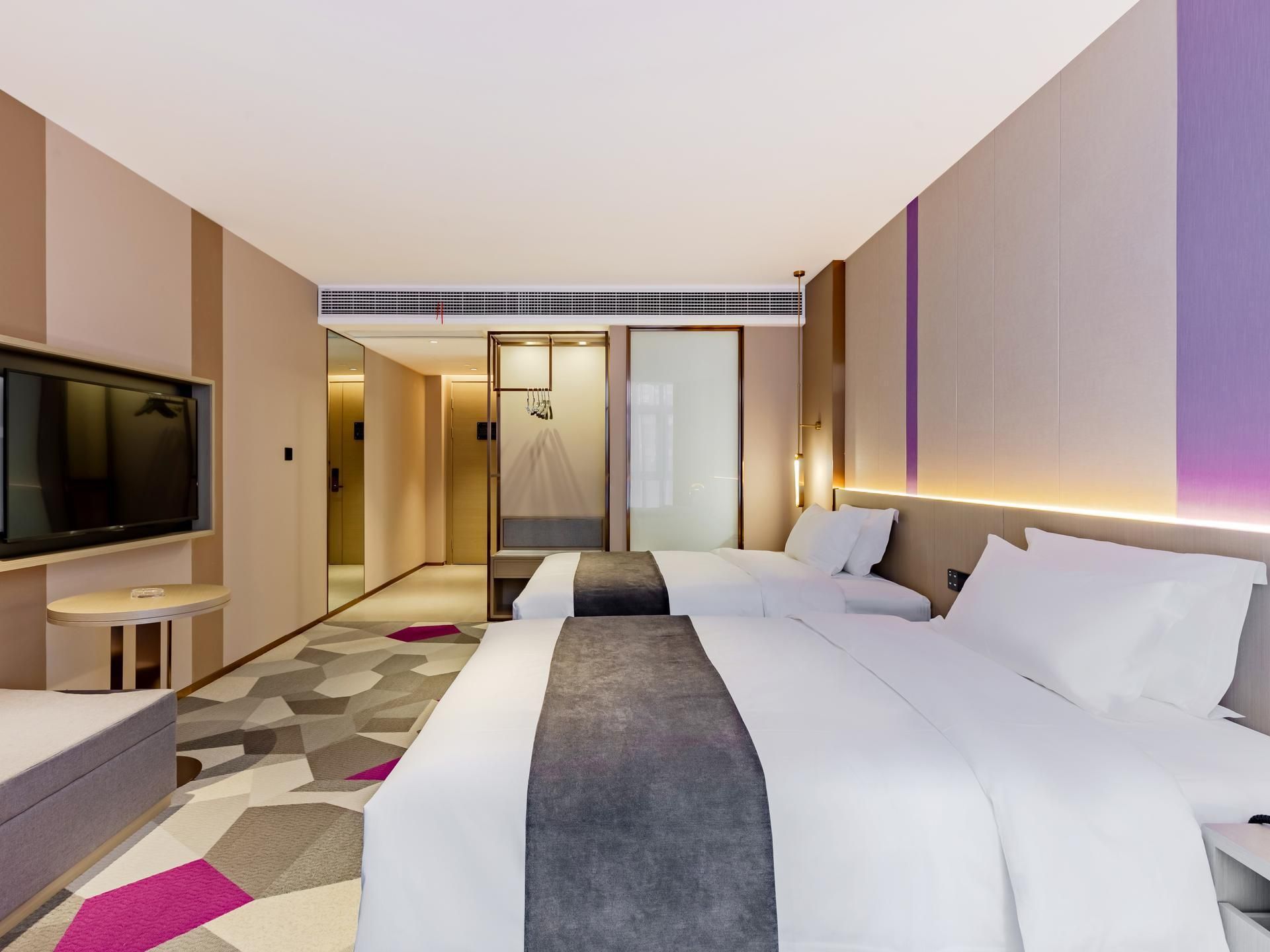 WH - Deluxe Room Twin