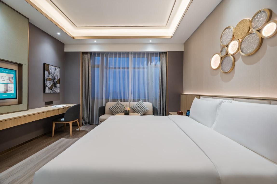 Huazhu - Deluxe Bed Room