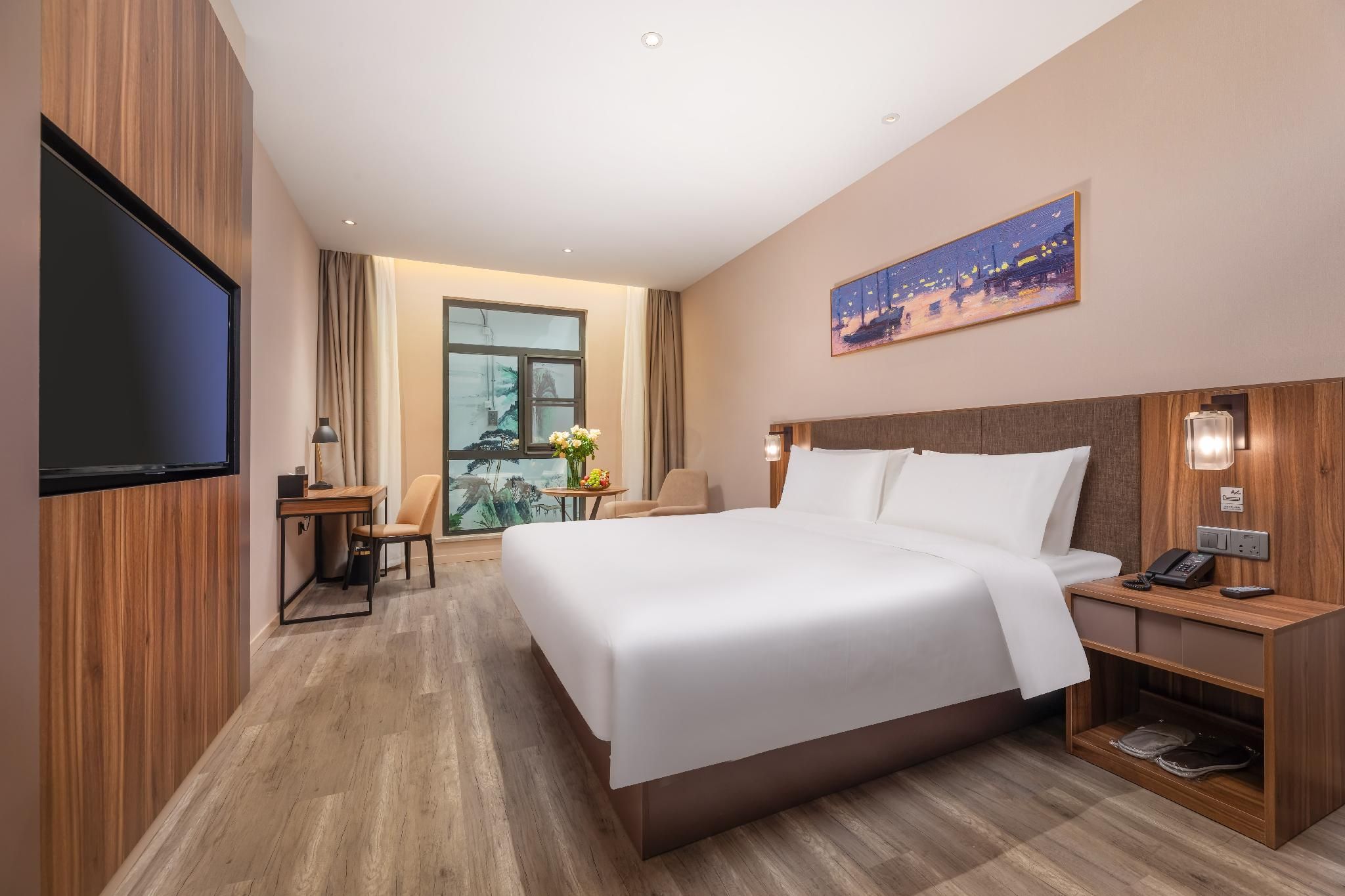 Huazhu - Room With Bed