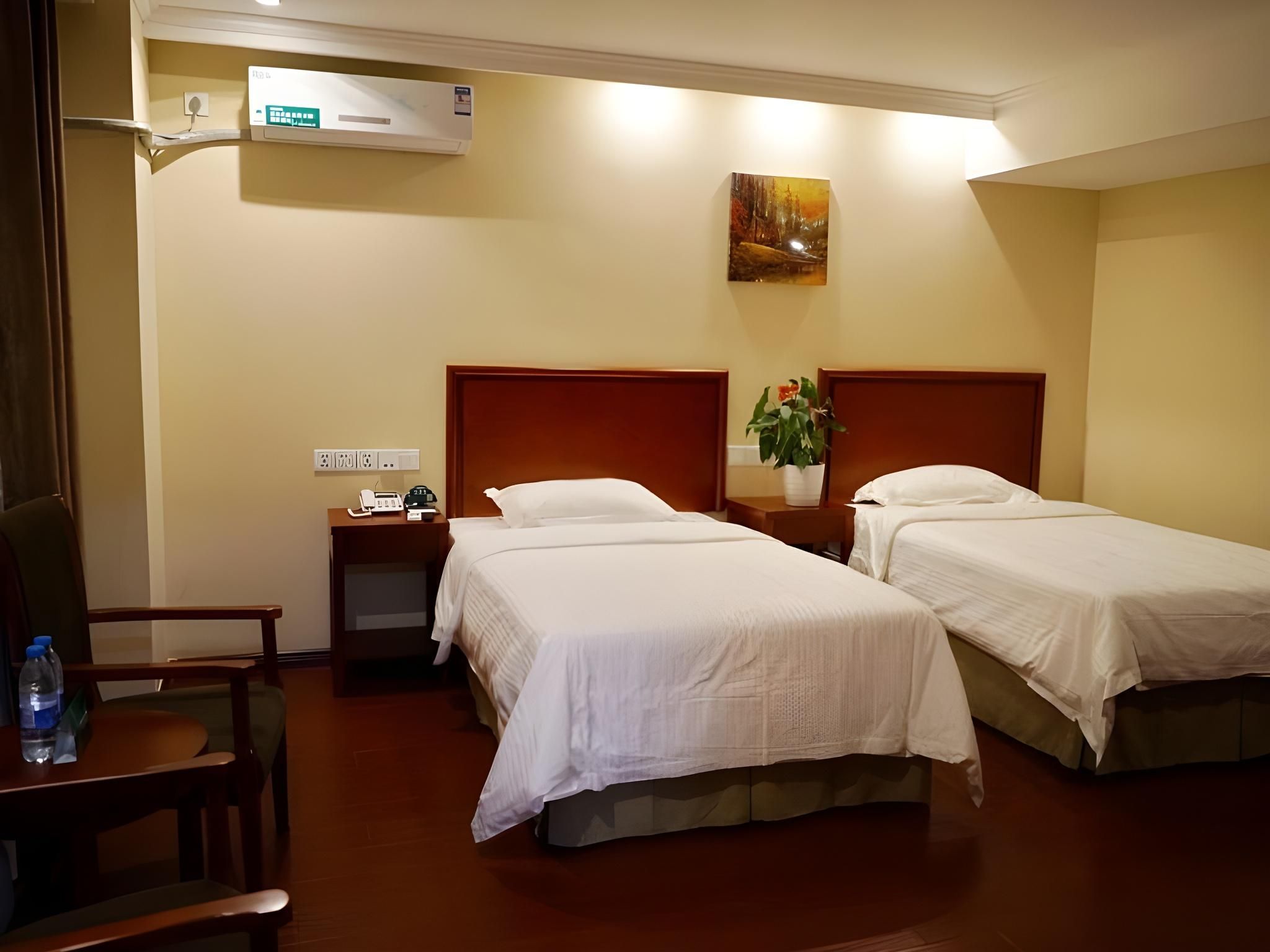 Twin Bussiness Room