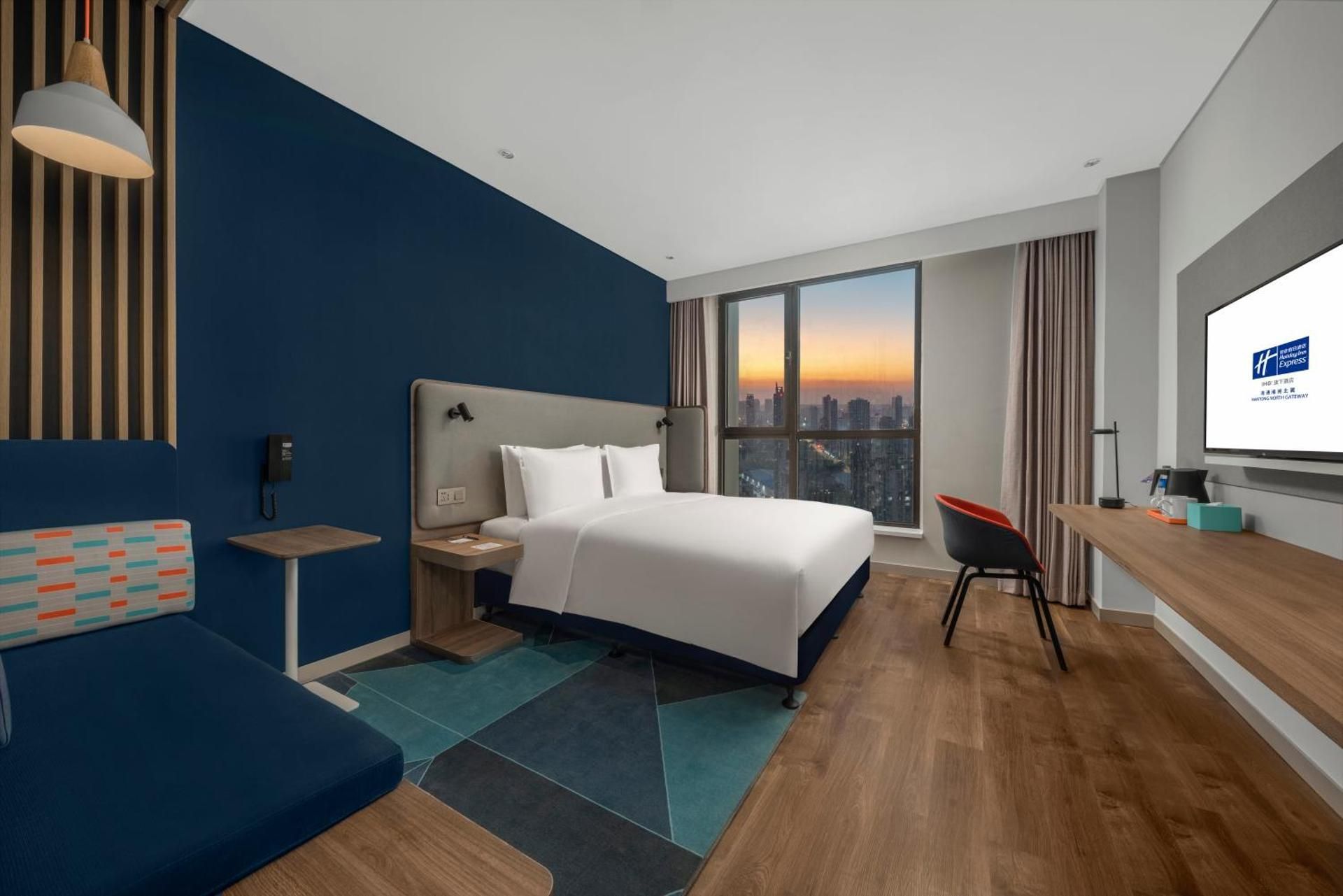 Standard King Room