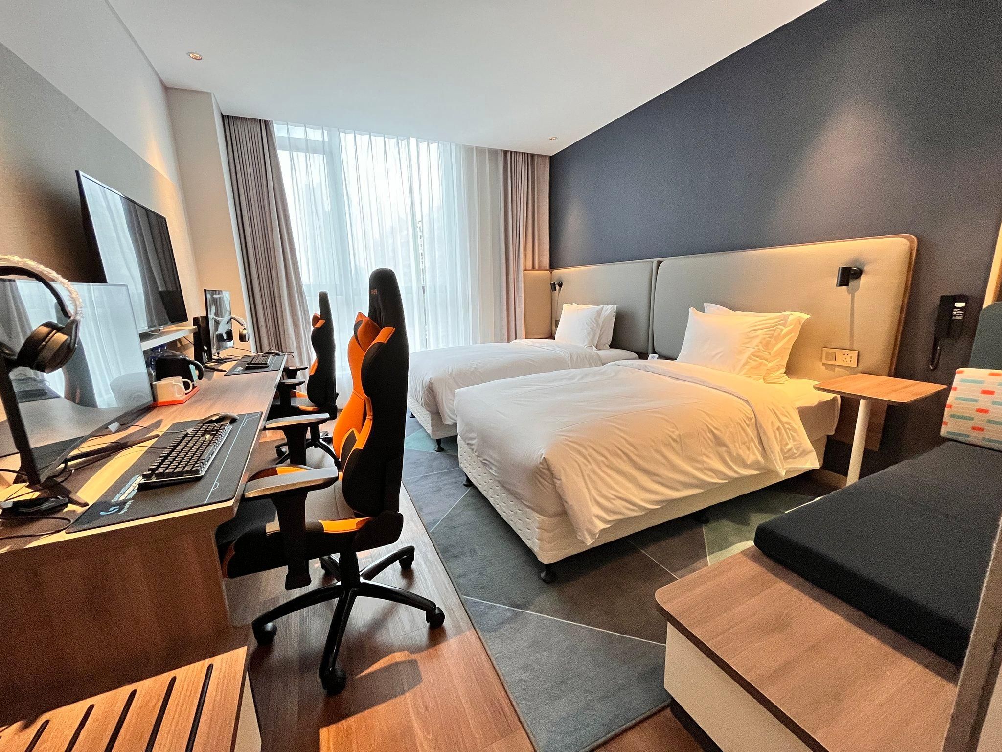 2 Twin Standard ESport Room