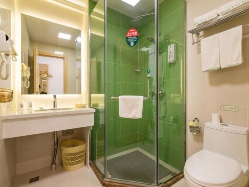 GreenTree Inn Nantong Qidong Binhai Industrial Park Zone Nanhai Road Express Hotel Business Suite 2