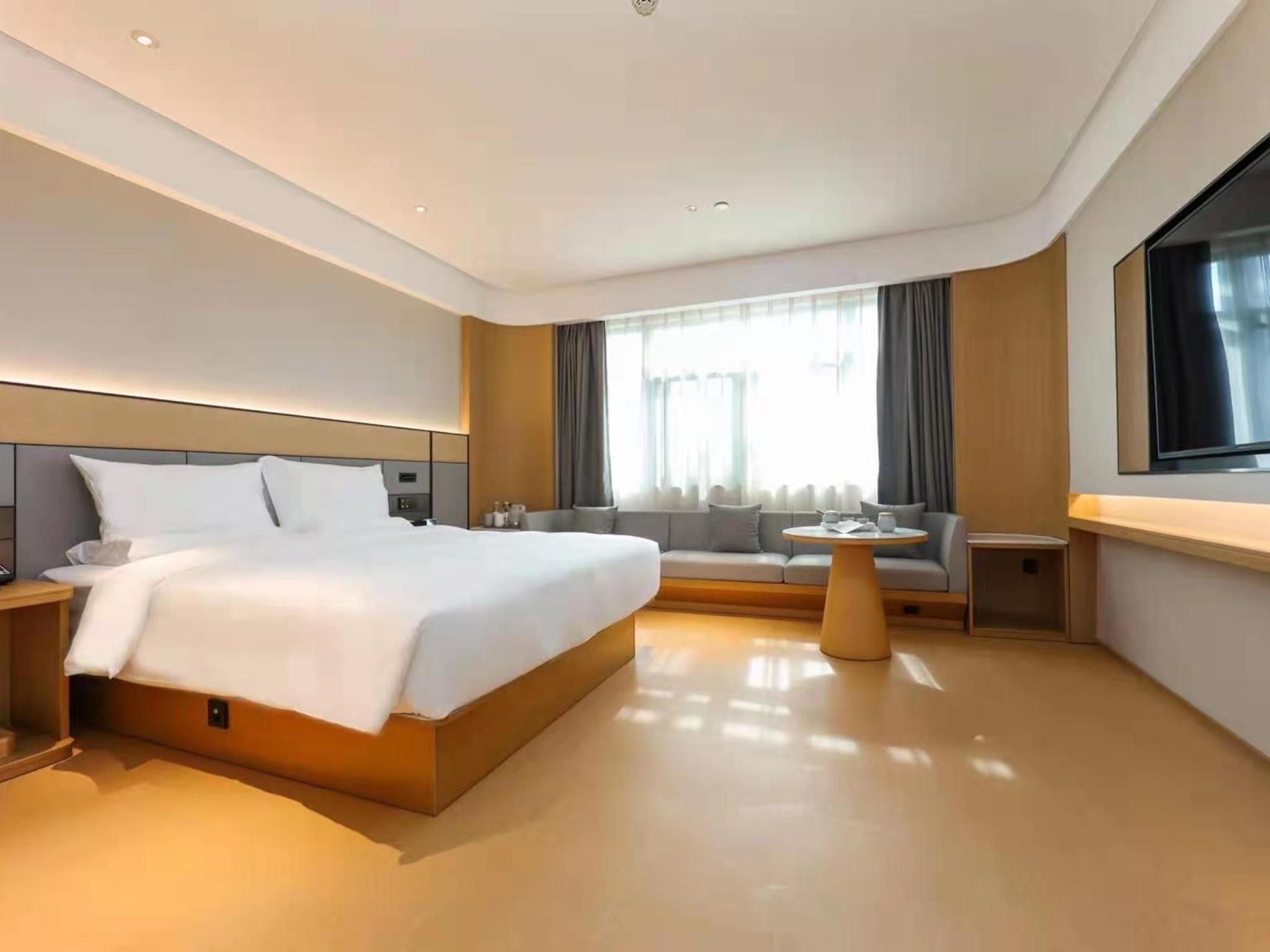 Business Queen Bed Room