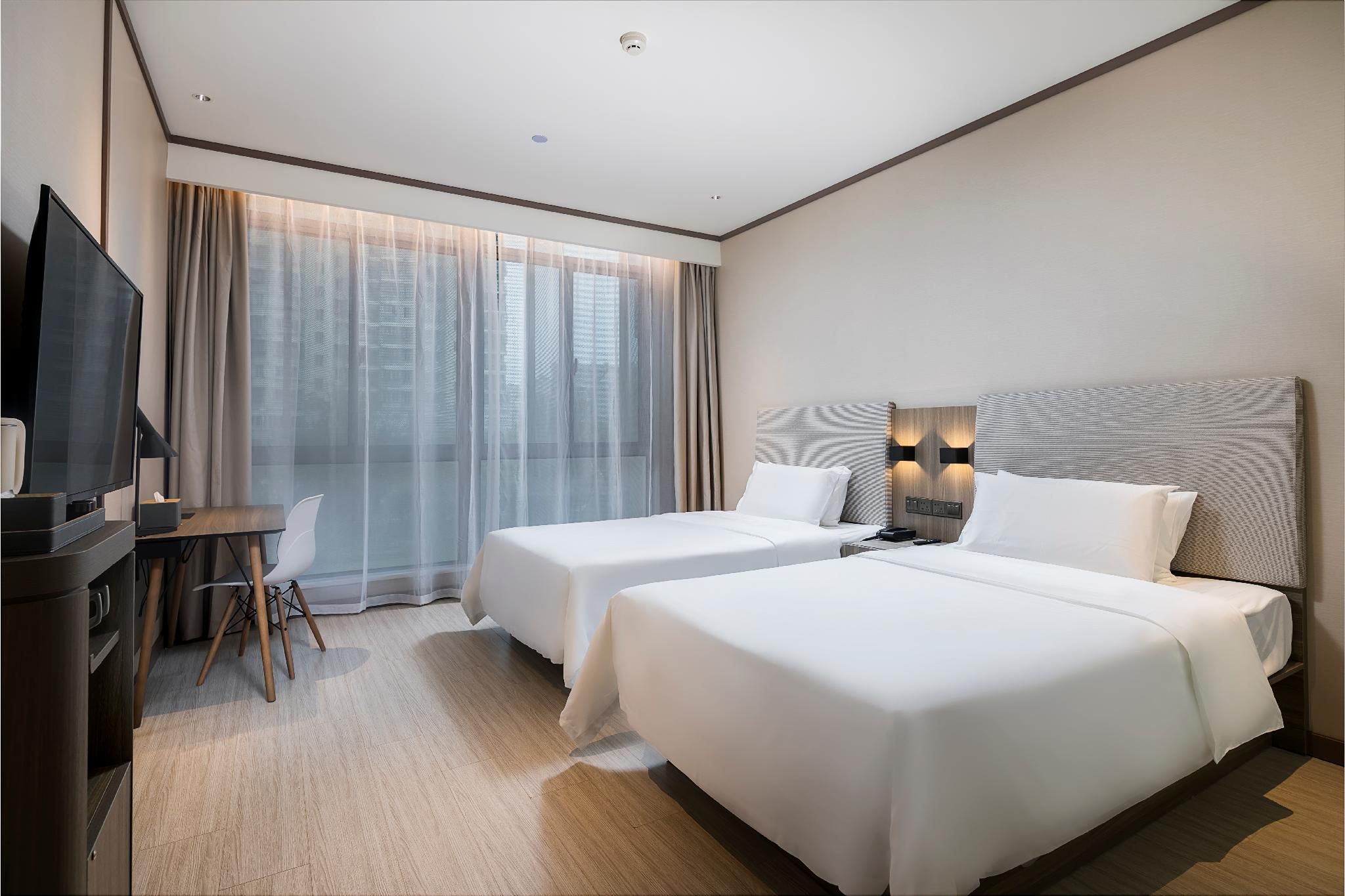 Huazhu - Business Twin Room