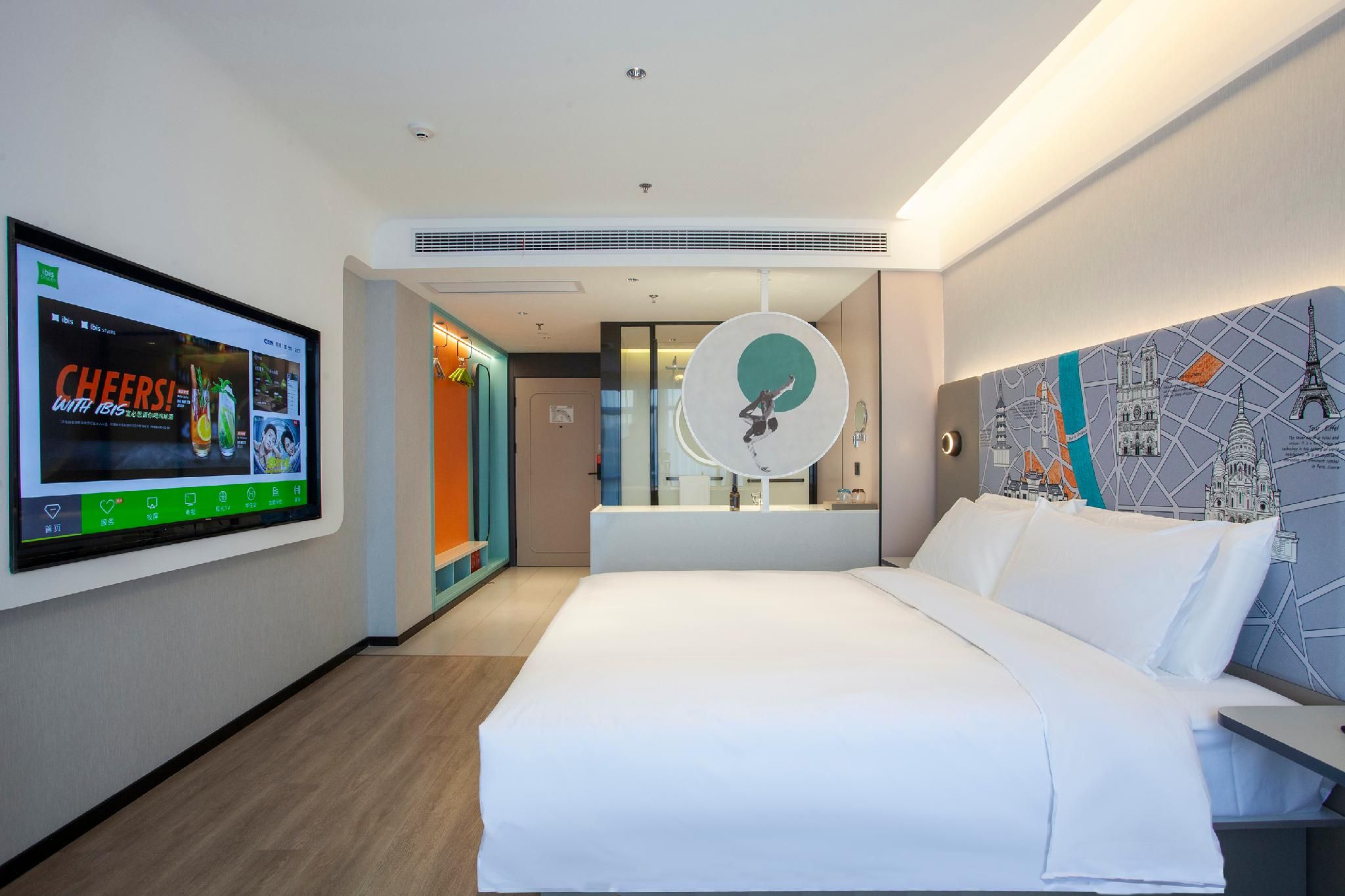 Huazhu - Deluxe Bed Room